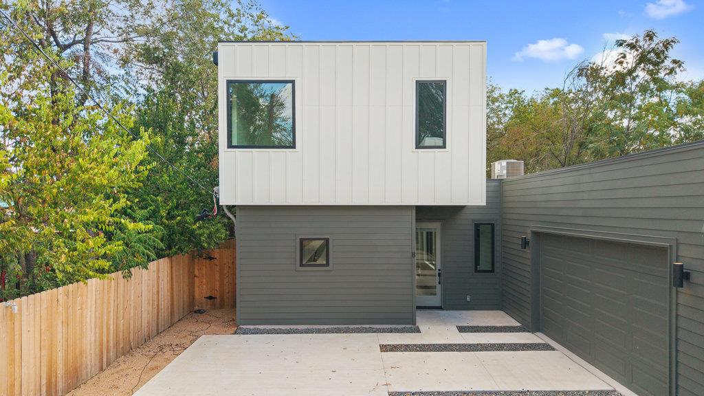 4407 Merle Dr # B, Austin, TX 78745