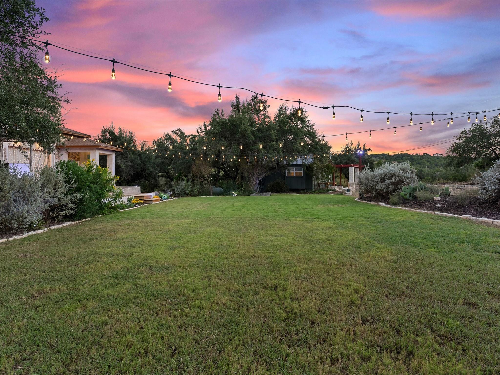 3500 R O Dr, Spicewood, TX 78669