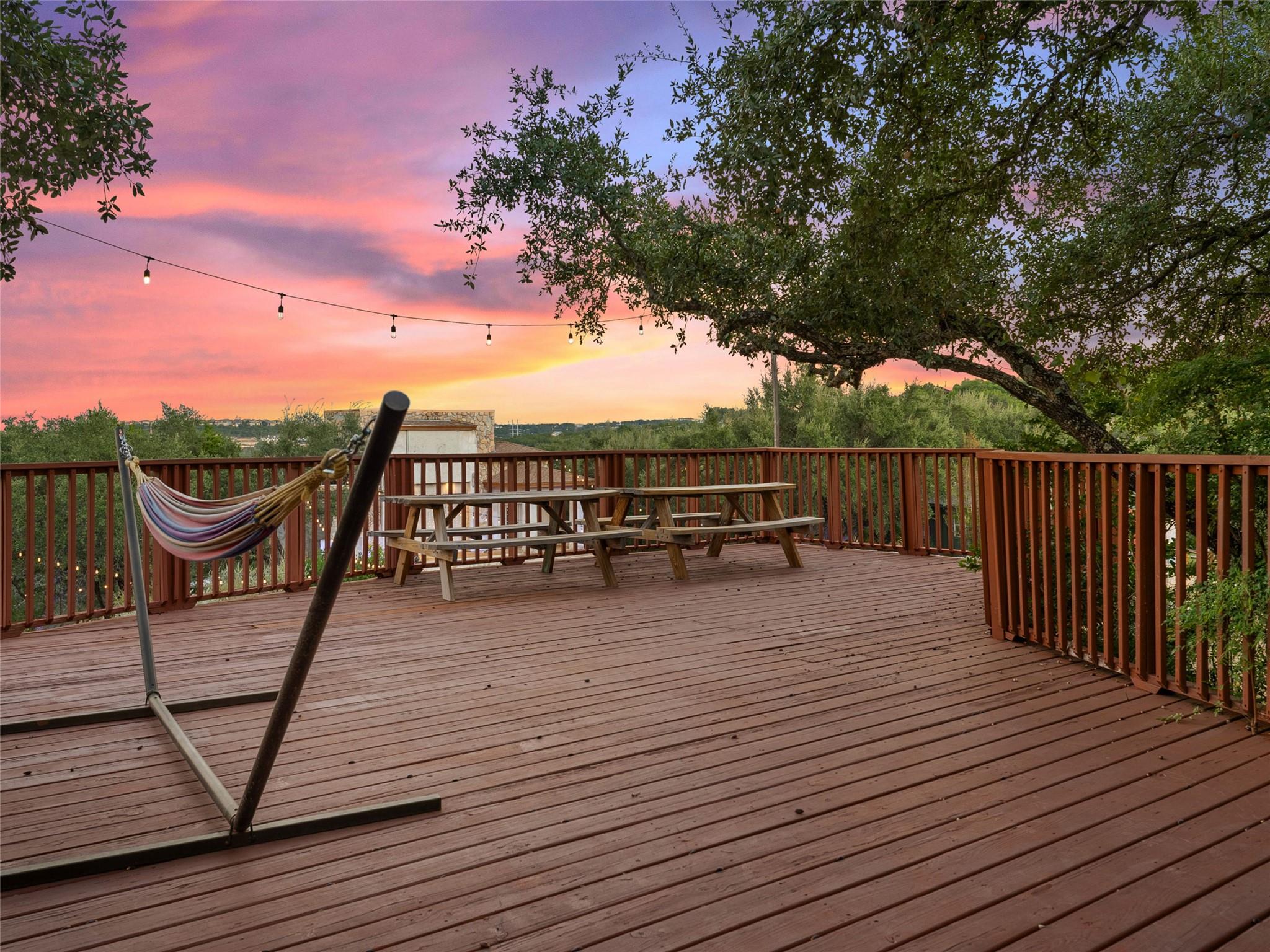 3500 R O Dr, Spicewood, TX 78669