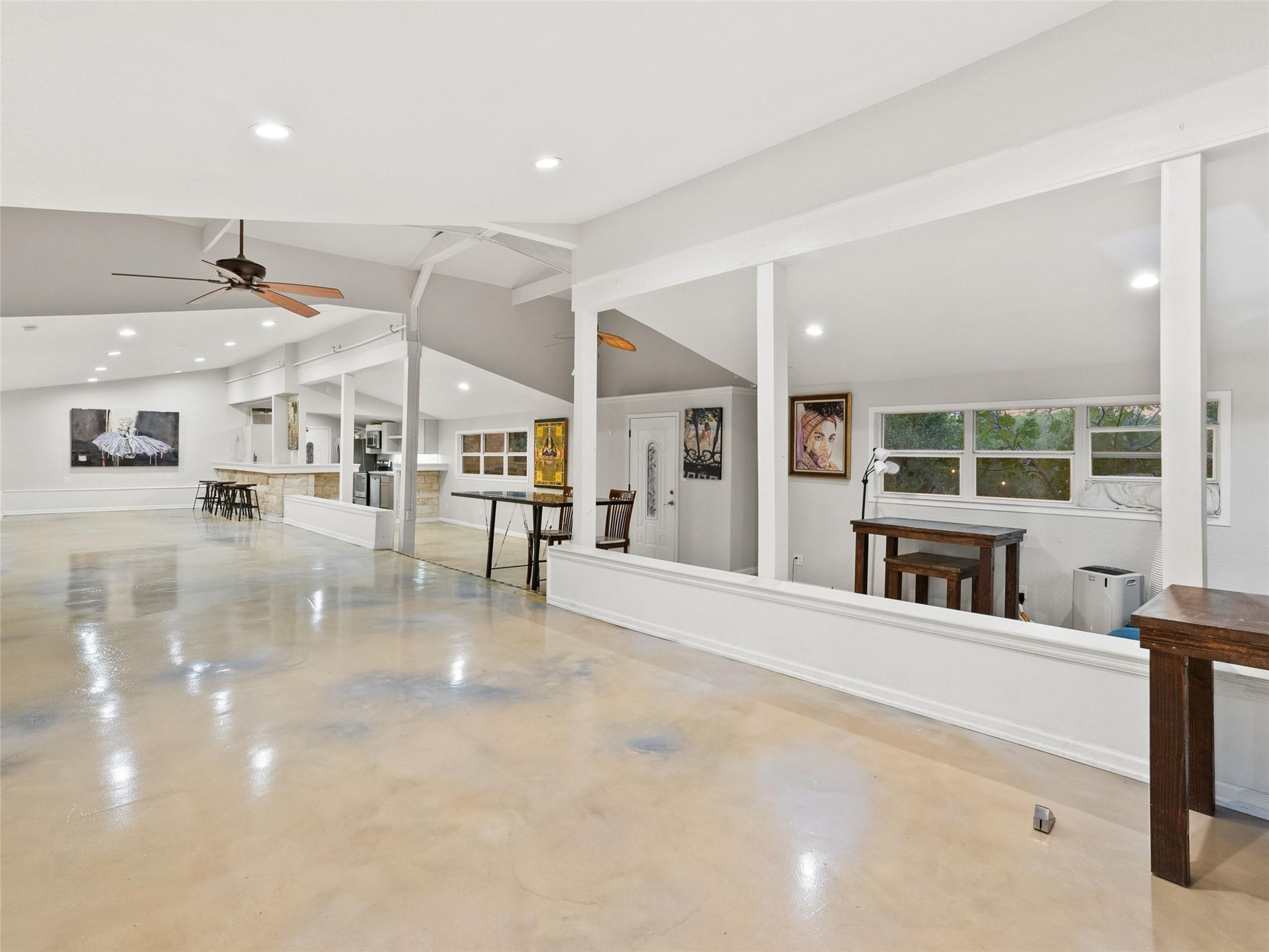 3500 R O Dr, Spicewood, TX 78669