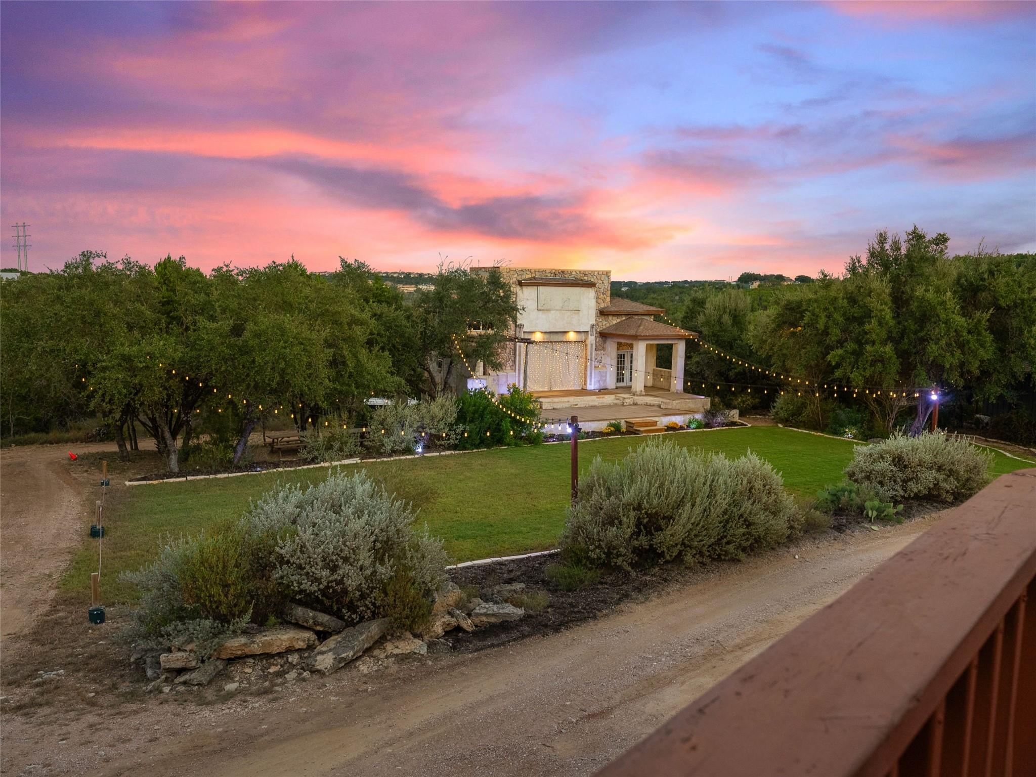 3500 R O Dr, Spicewood, TX 78669