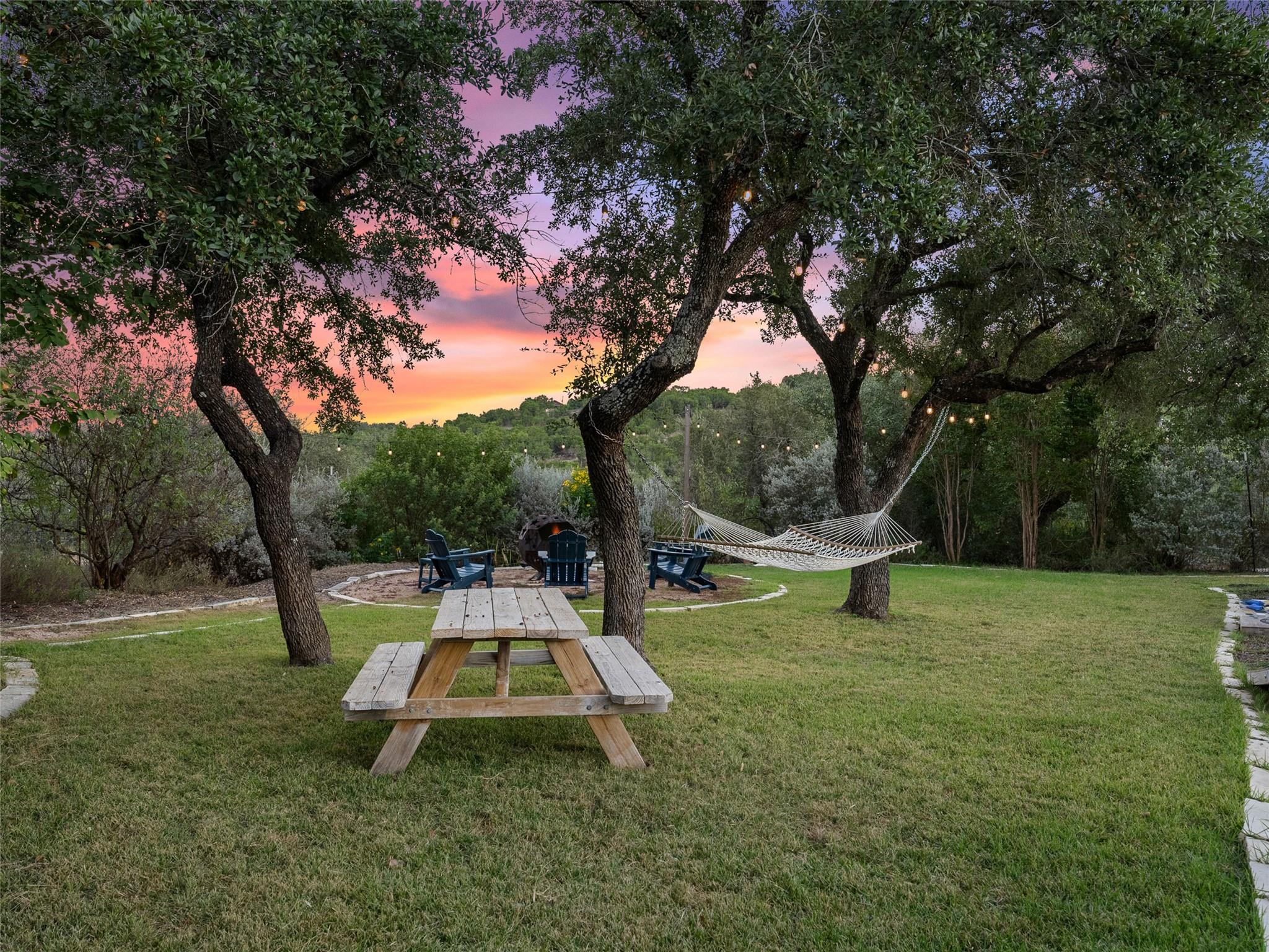 3500 R O Dr, Spicewood, TX 78669