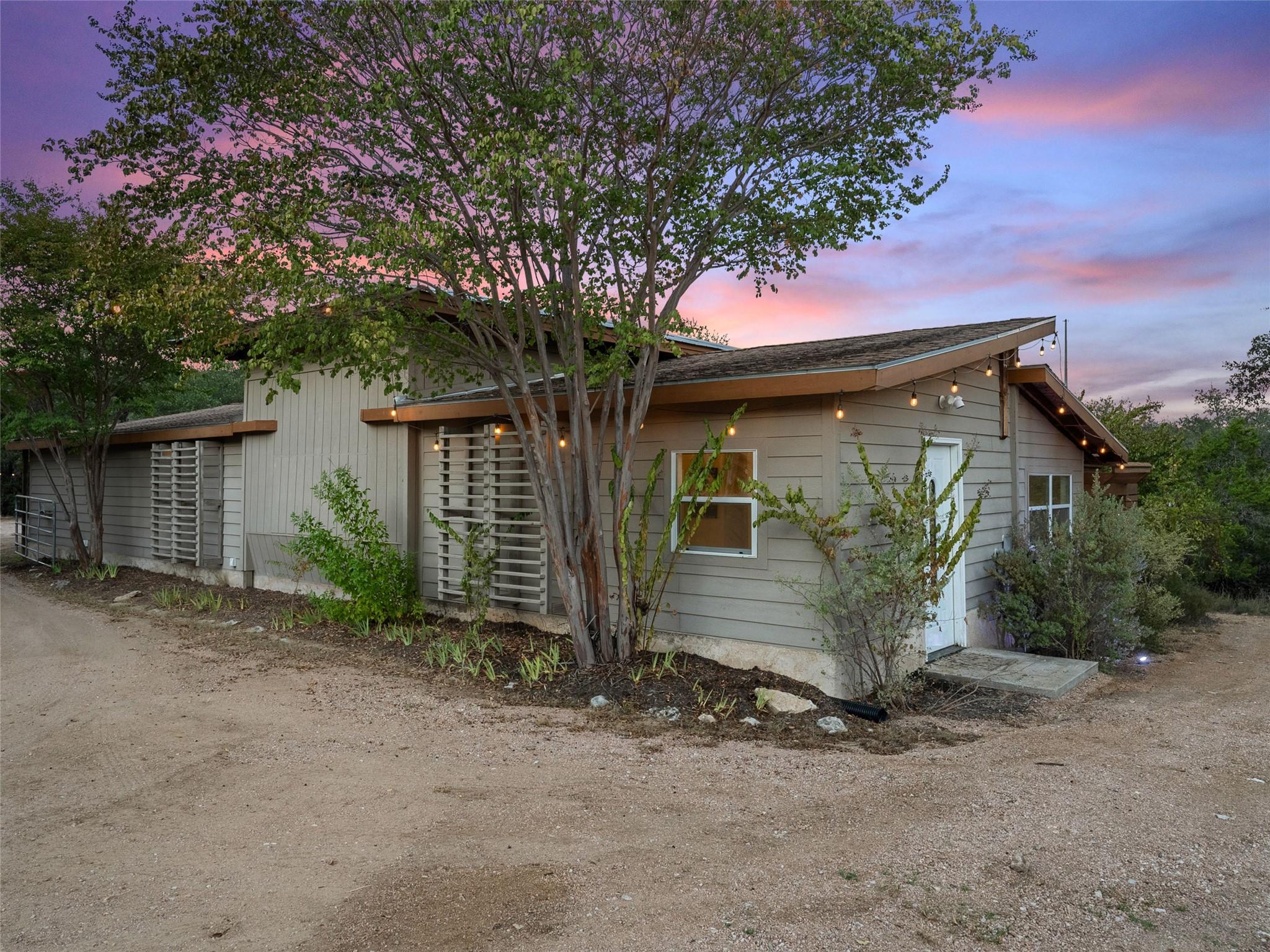 3500 R O Dr, Spicewood, TX 78669