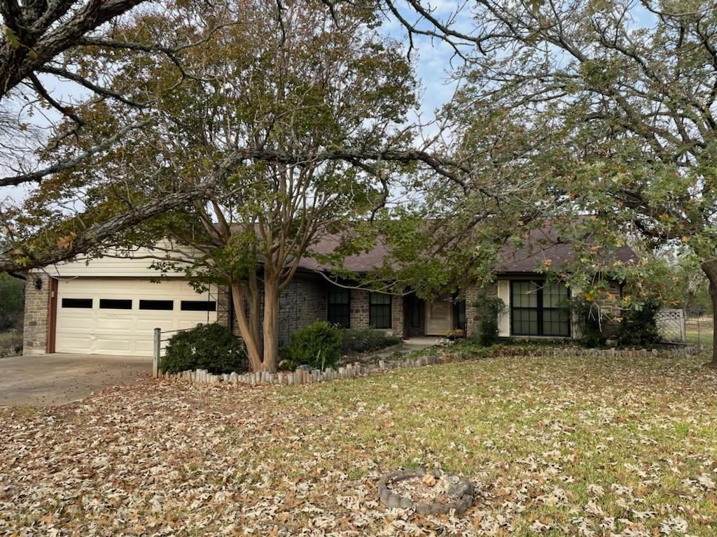 209 Thomas Ridge Rd, Burnet, TX 78611