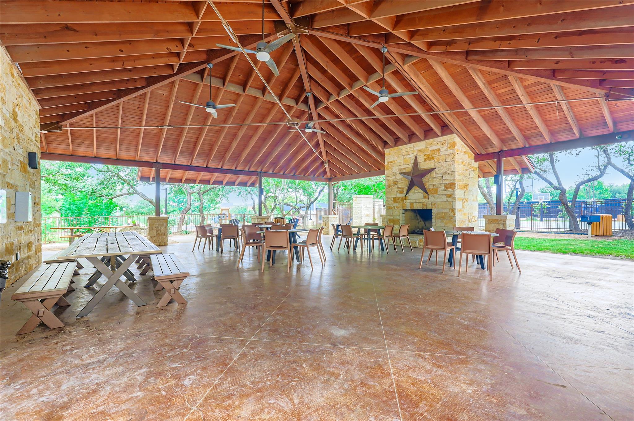 217 Emerald Ridge Dr, Austin, TX 78732