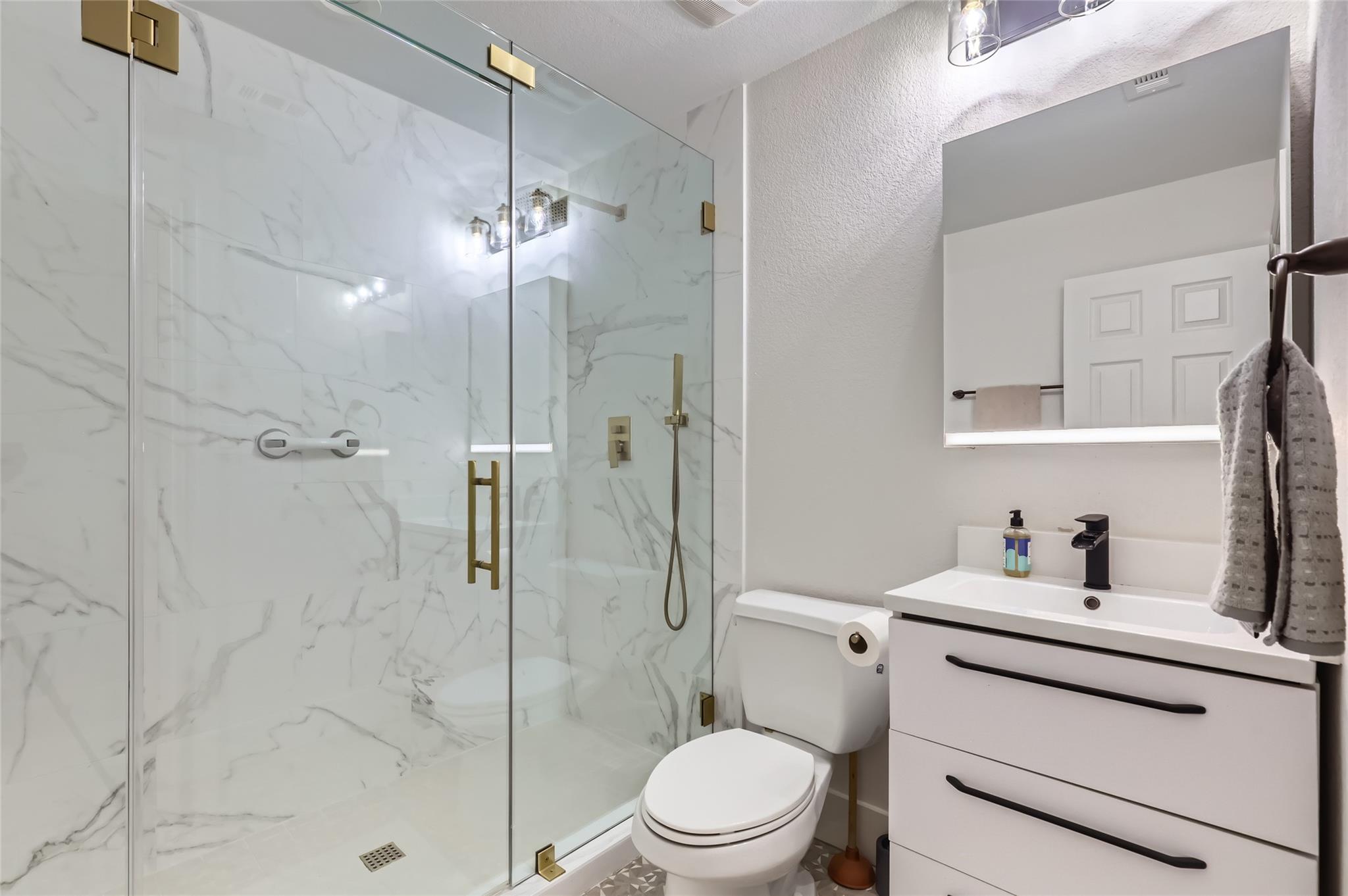 217 Emerald Ridge Dr, Austin, TX 78732