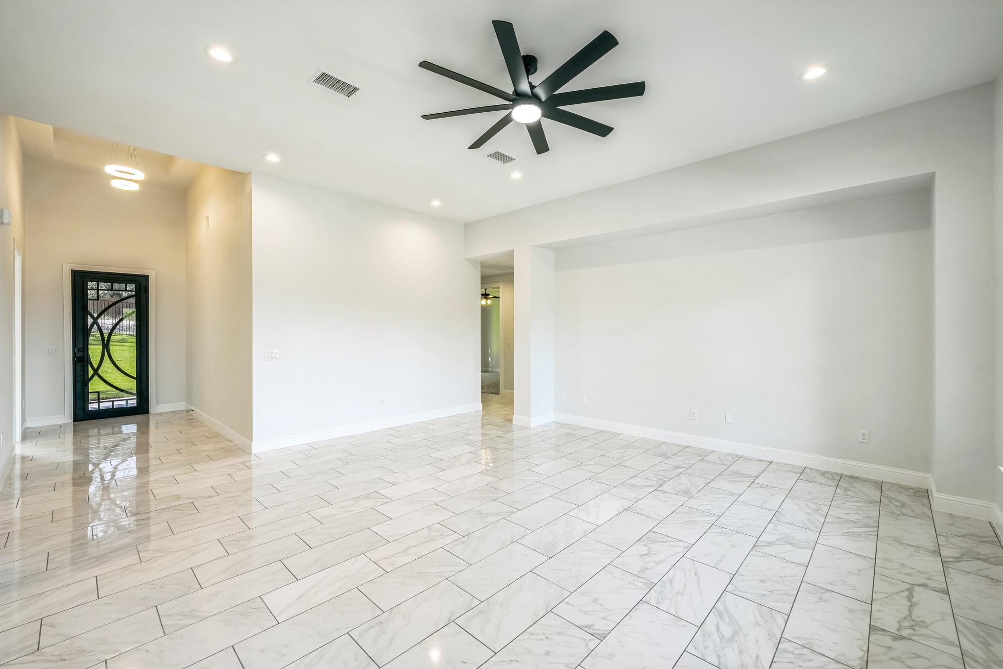 20302 Boggy Ford Rd, Lago Vista, TX 78645