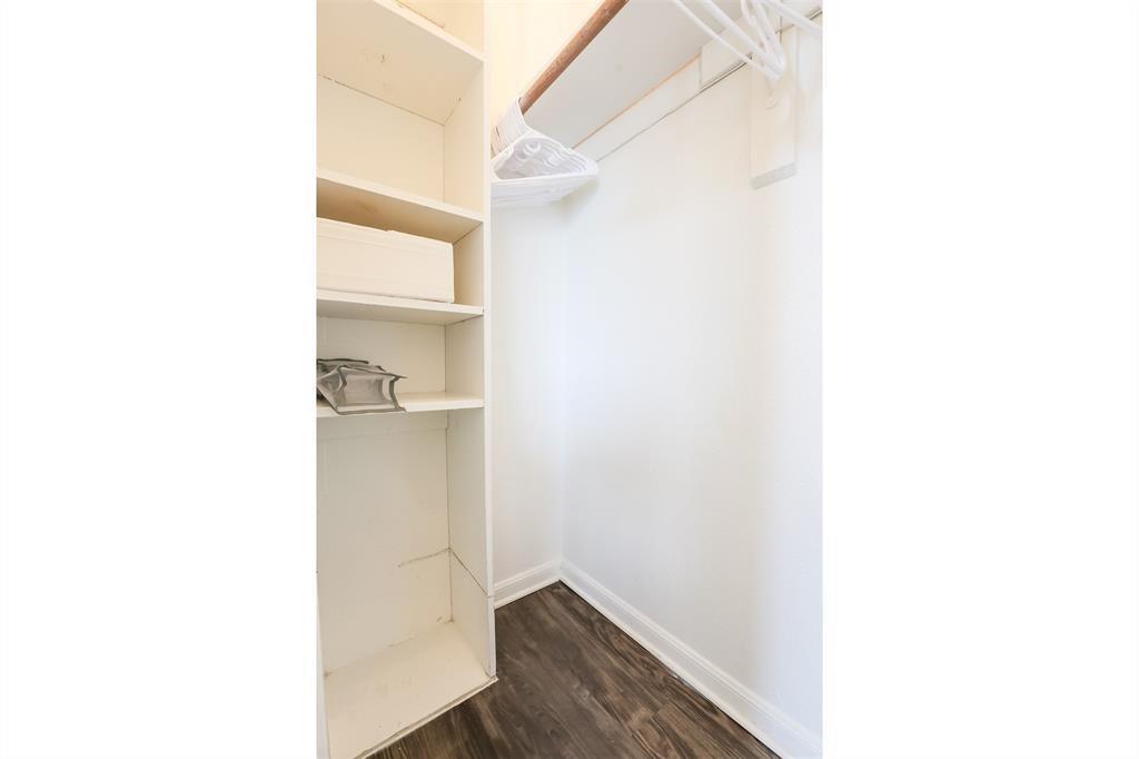 912 W 22nd St # 302, Austin, TX 78705