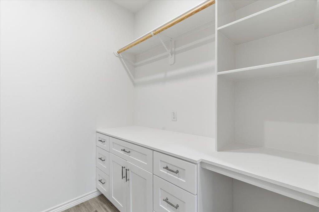 105 E Keomuku Ln, Bastrop, TX 78602