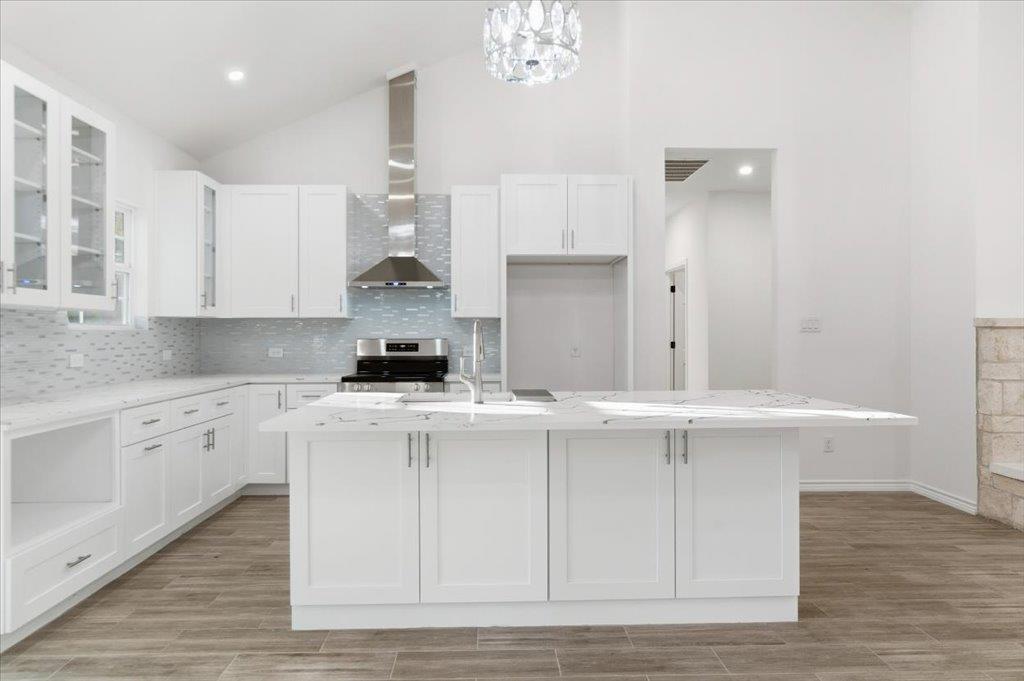 105 E Keomuku Ln, Bastrop, TX 78602