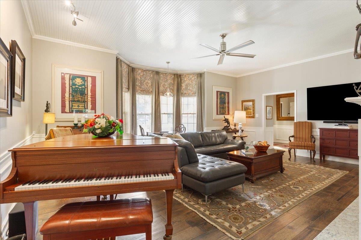 1306 Ash St, Georgetown, TX 78626