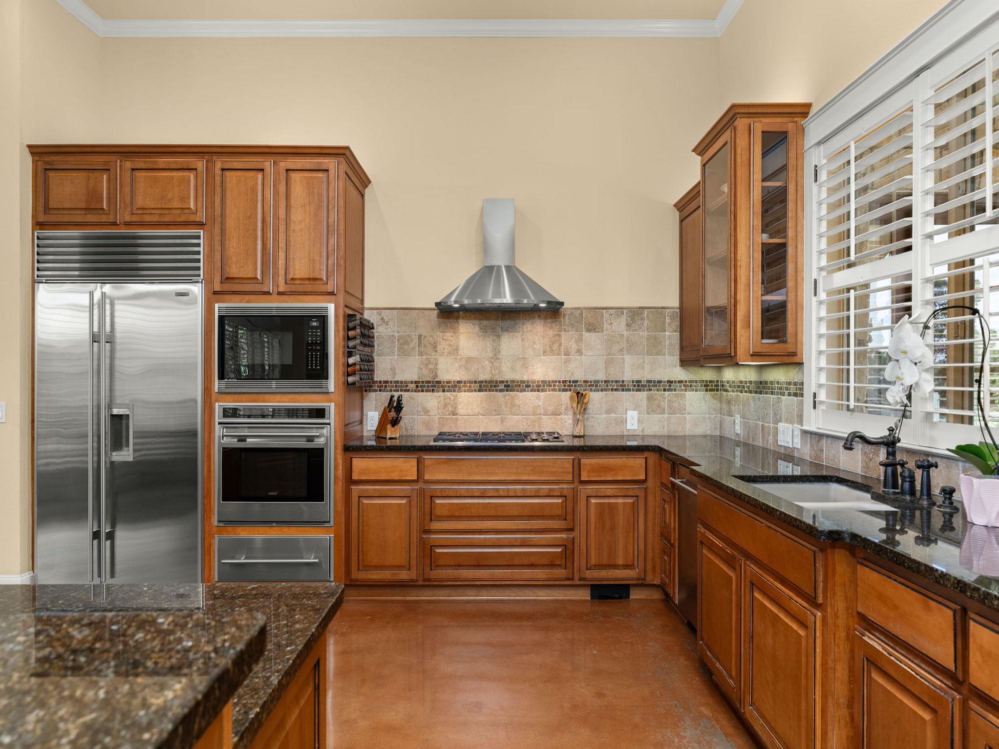 724 Stonewall Ridge Ln, Austin, TX 78746