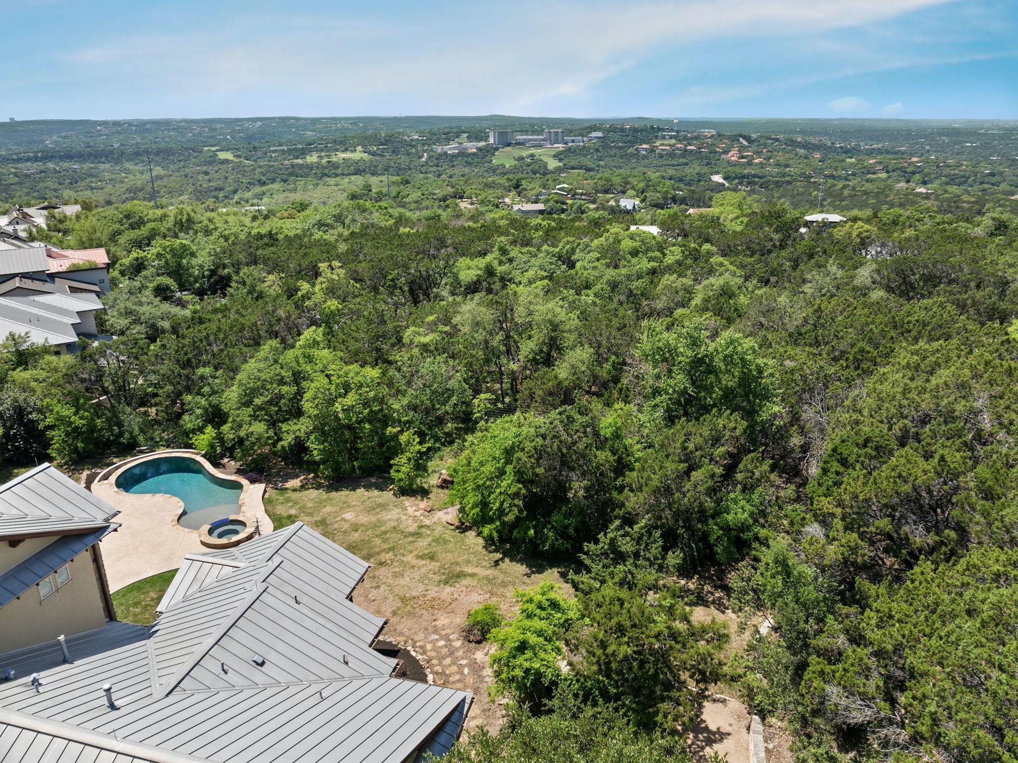 724 Stonewall Ridge Ln, Austin, TX 78746