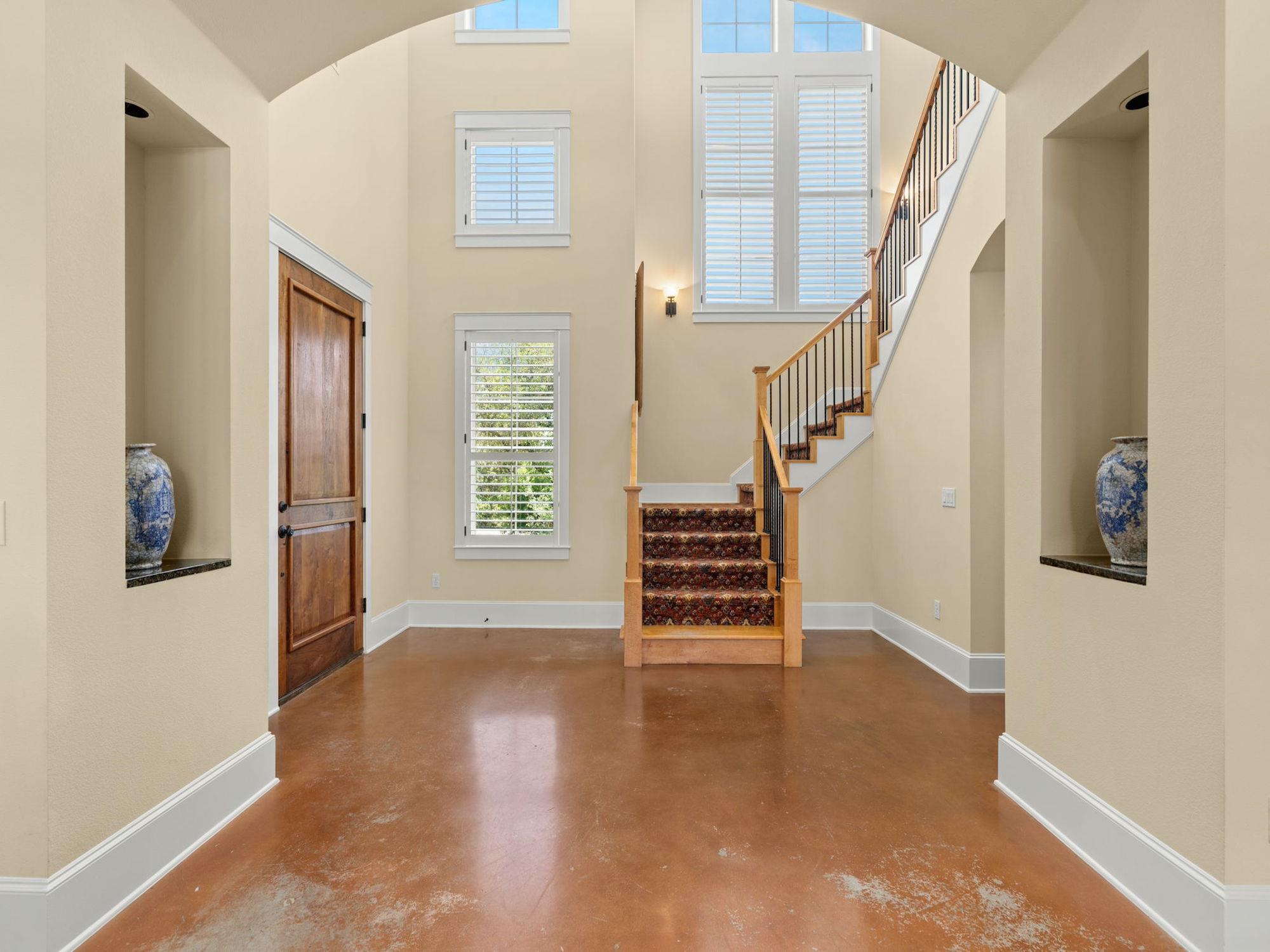 724 Stonewall Ridge Ln, Austin, TX 78746