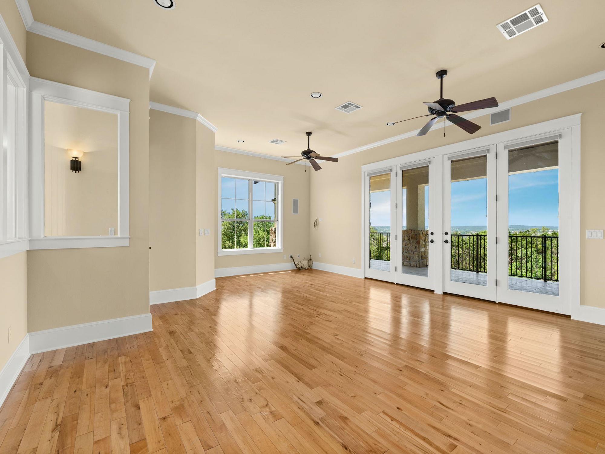 724 Stonewall Ridge Ln, Austin, TX 78746