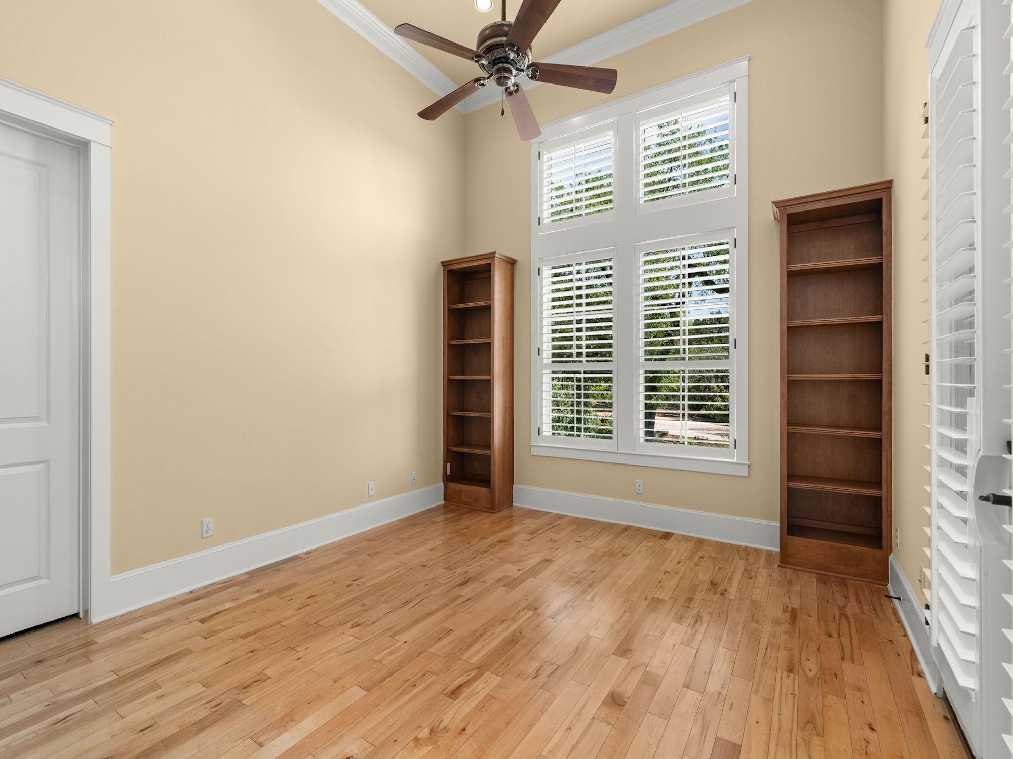 724 Stonewall Ridge Ln, Austin, TX 78746