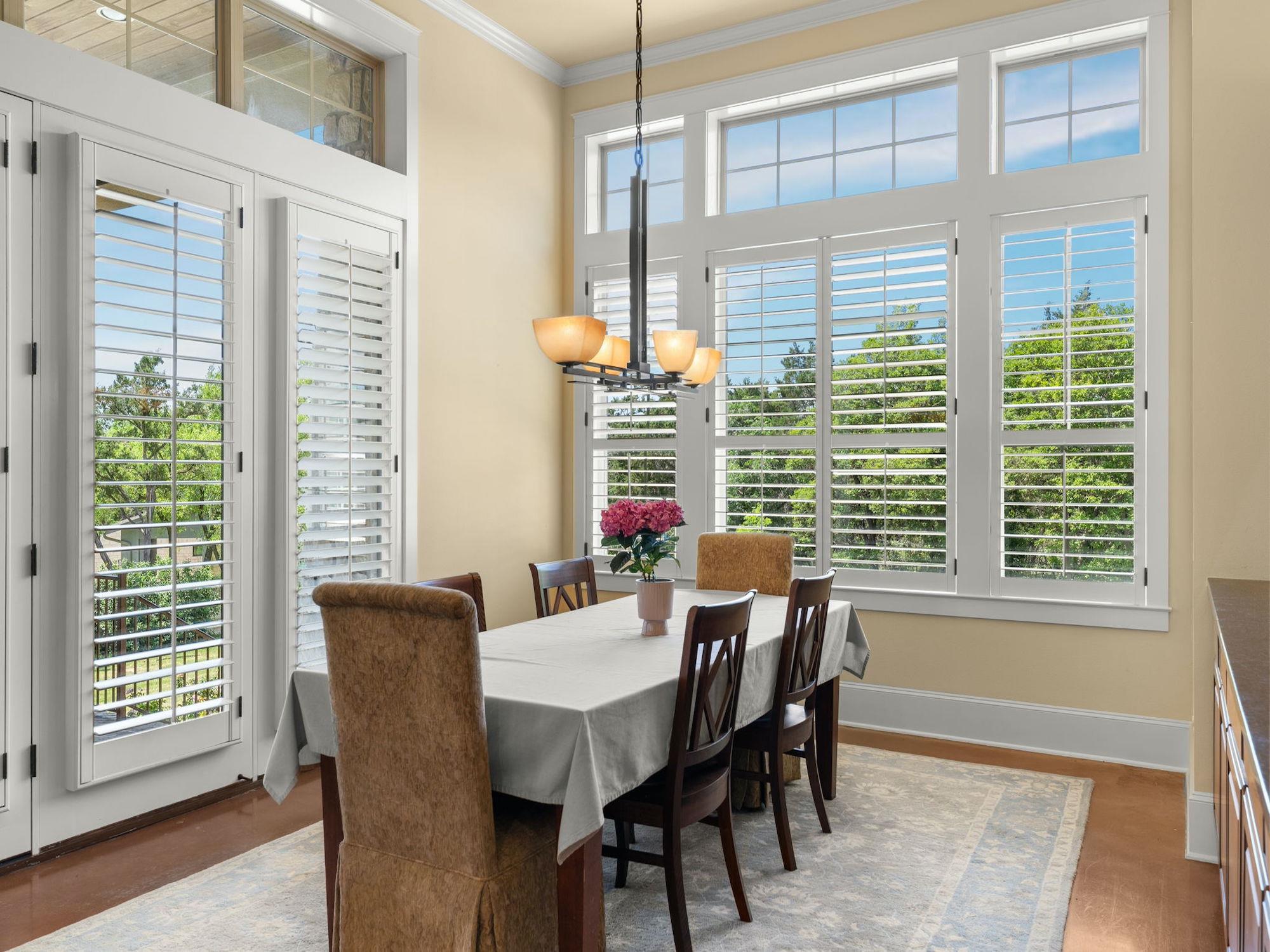 724 Stonewall Ridge Ln, Austin, TX 78746