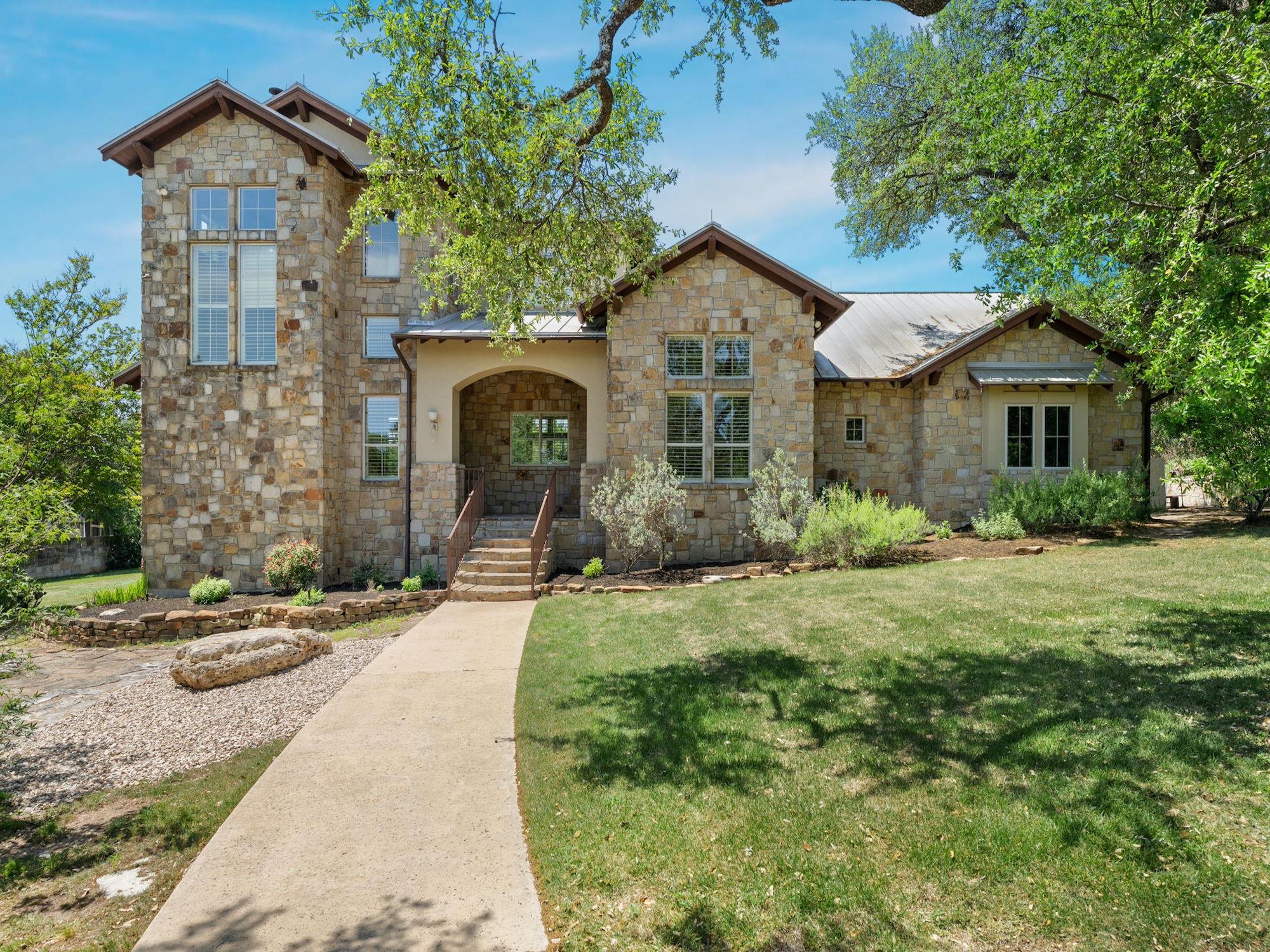 724 Stonewall Ridge Ln, Austin, TX 78746