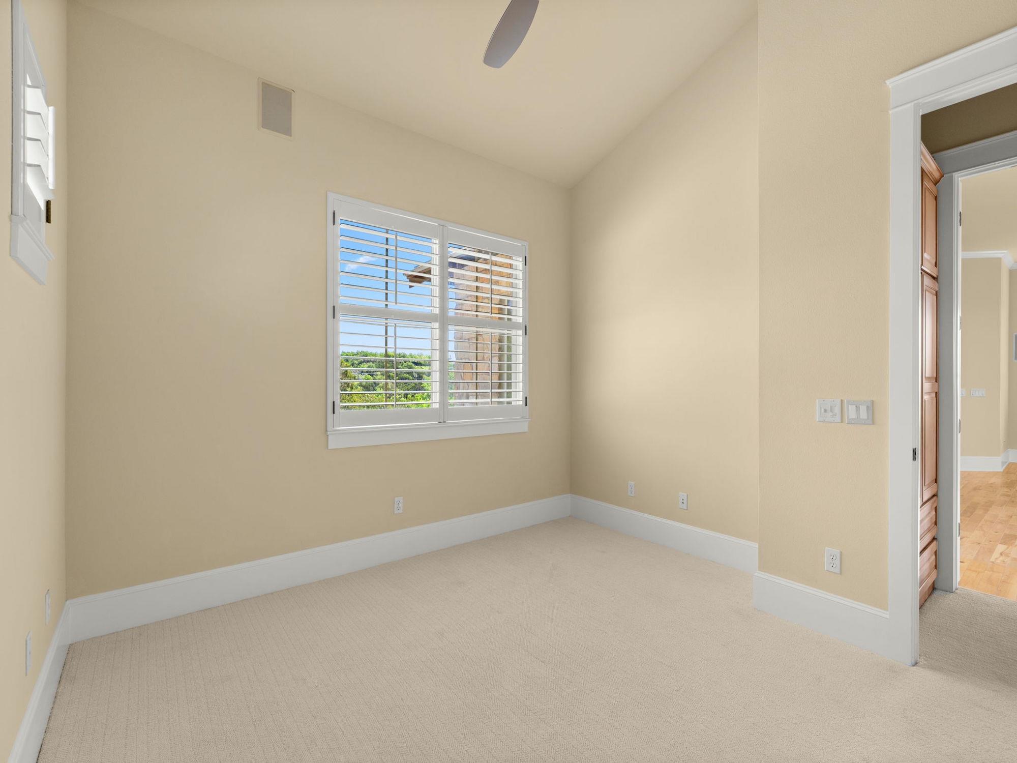 724 Stonewall Ridge Ln, Austin, TX 78746