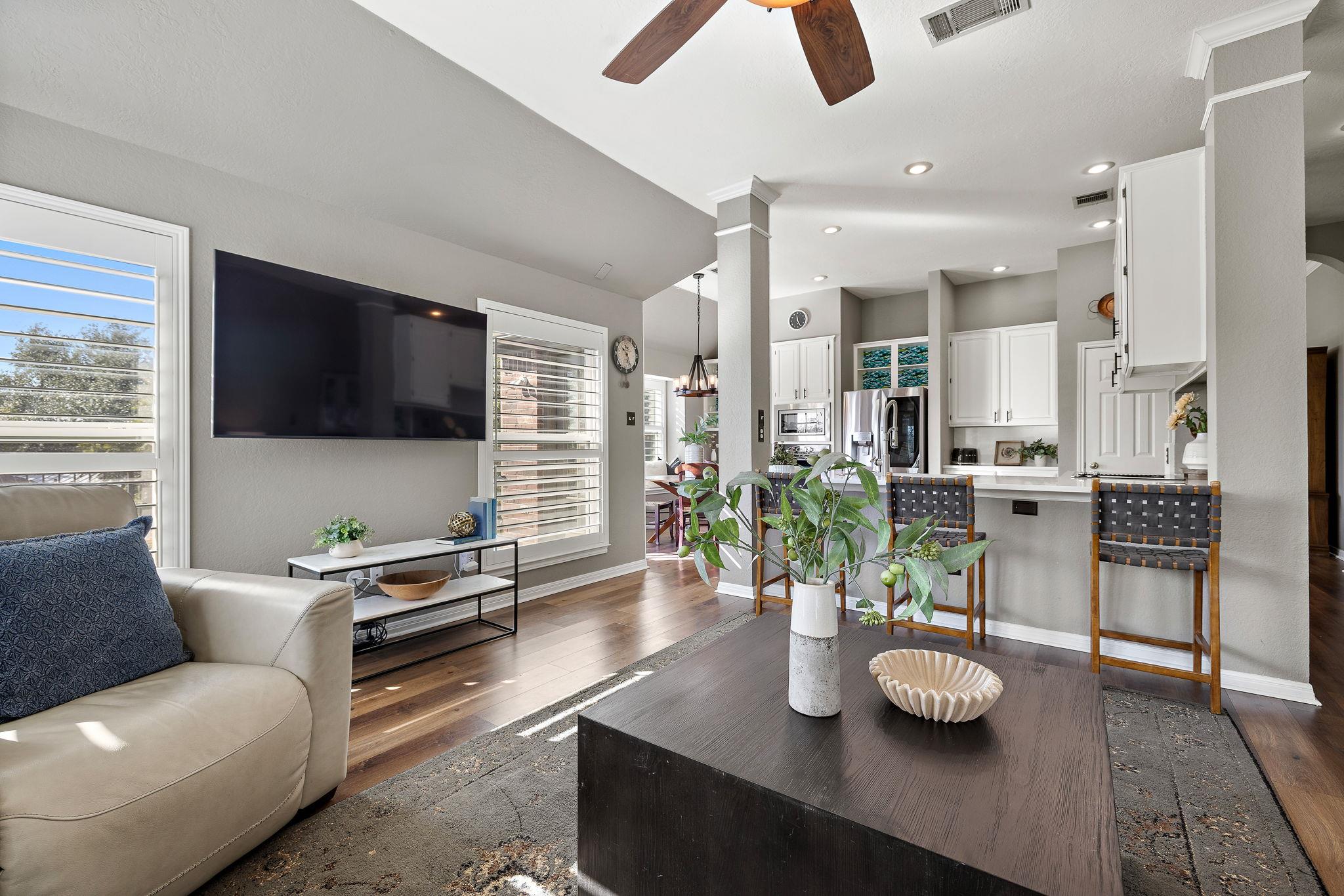 11503 Kempwood Dr, Austin, TX 78750