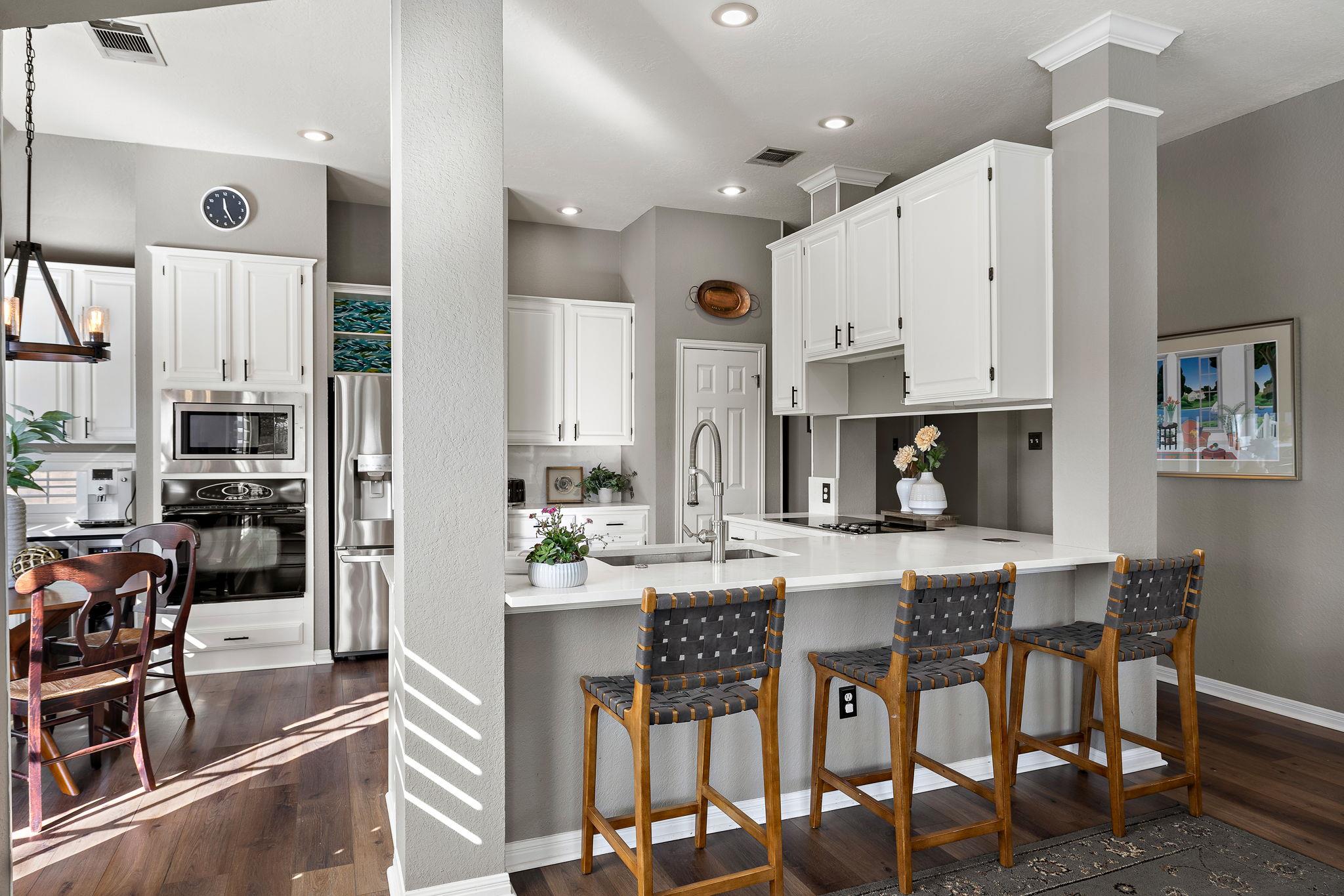 11503 Kempwood Dr, Austin, TX 78750