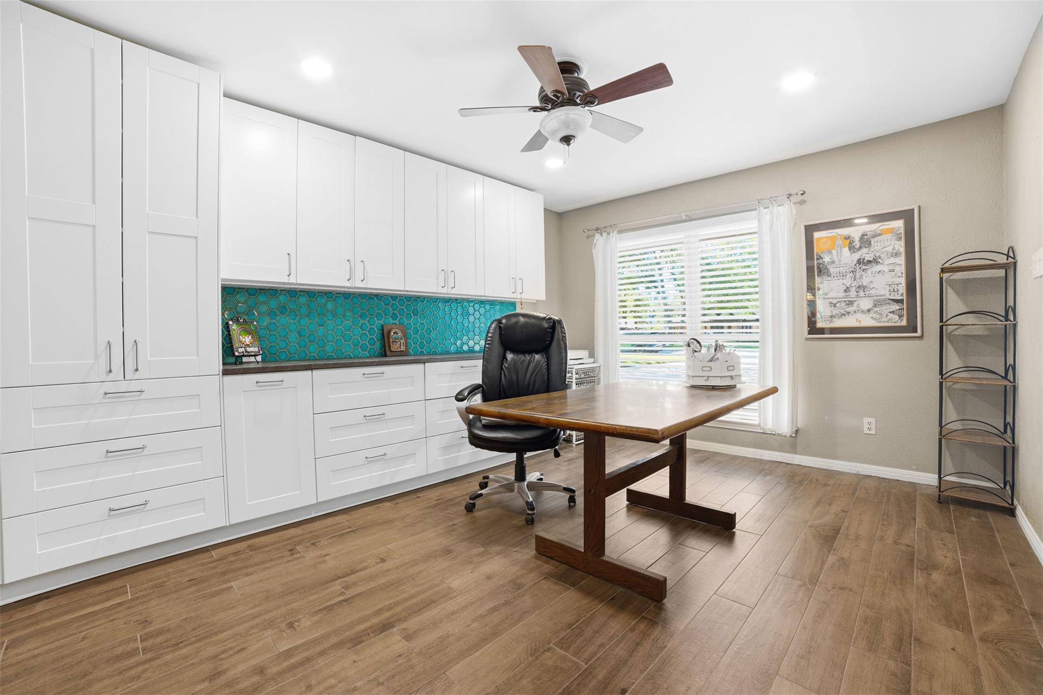 6903 Treaty Oak Cir, Austin, TX 78749