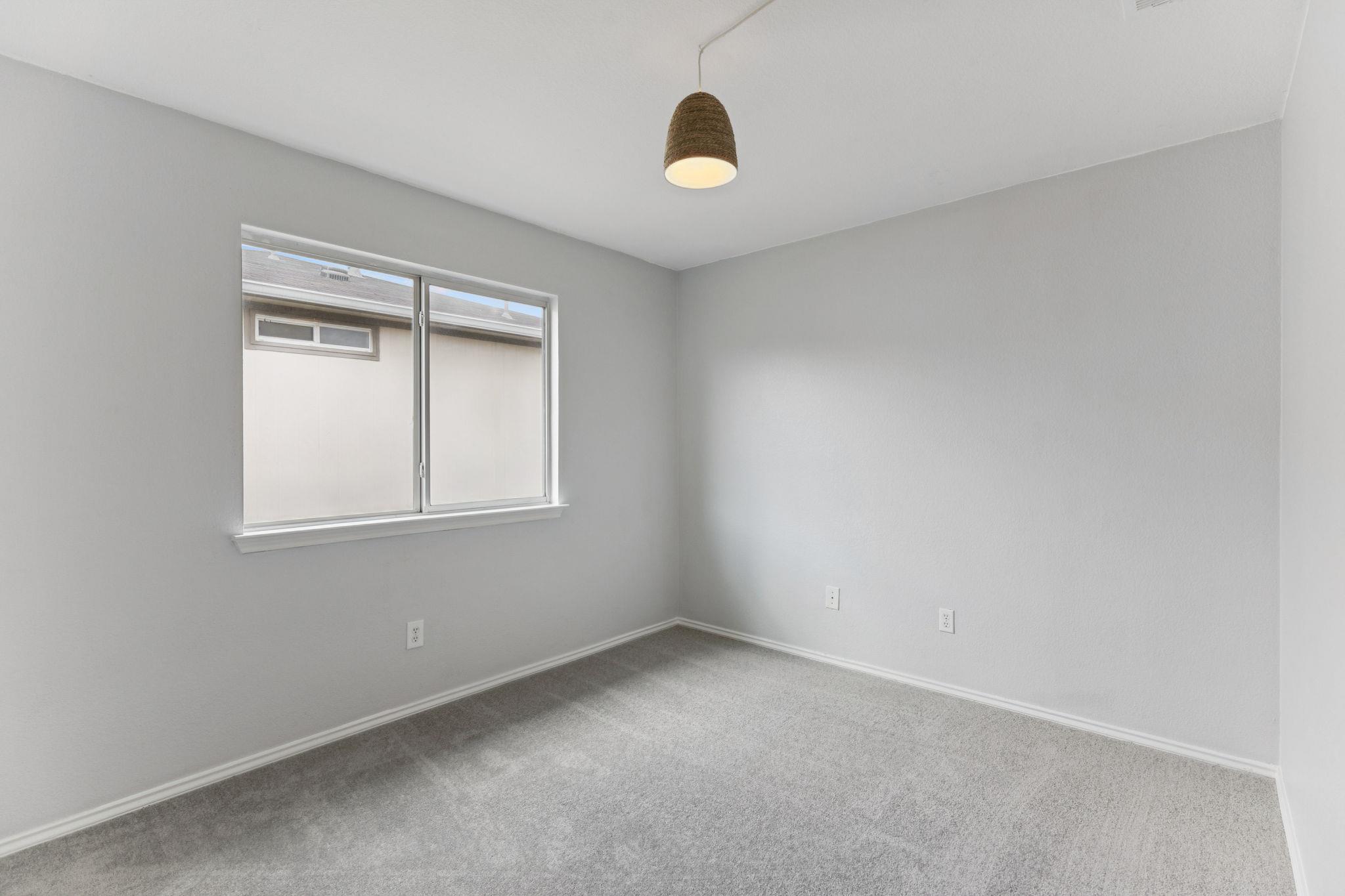 223 San Felipe Dr, Kyle, TX 78640