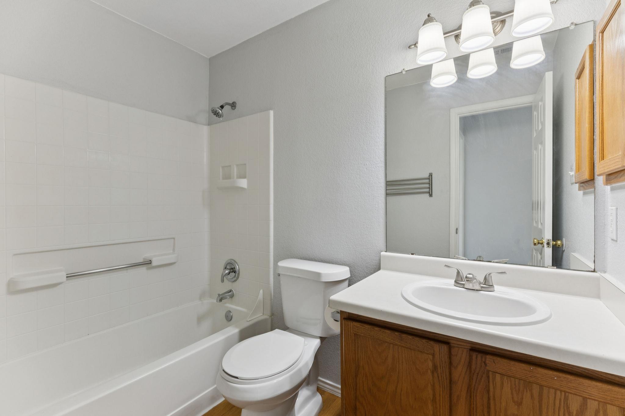 223 San Felipe Dr, Kyle, TX 78640