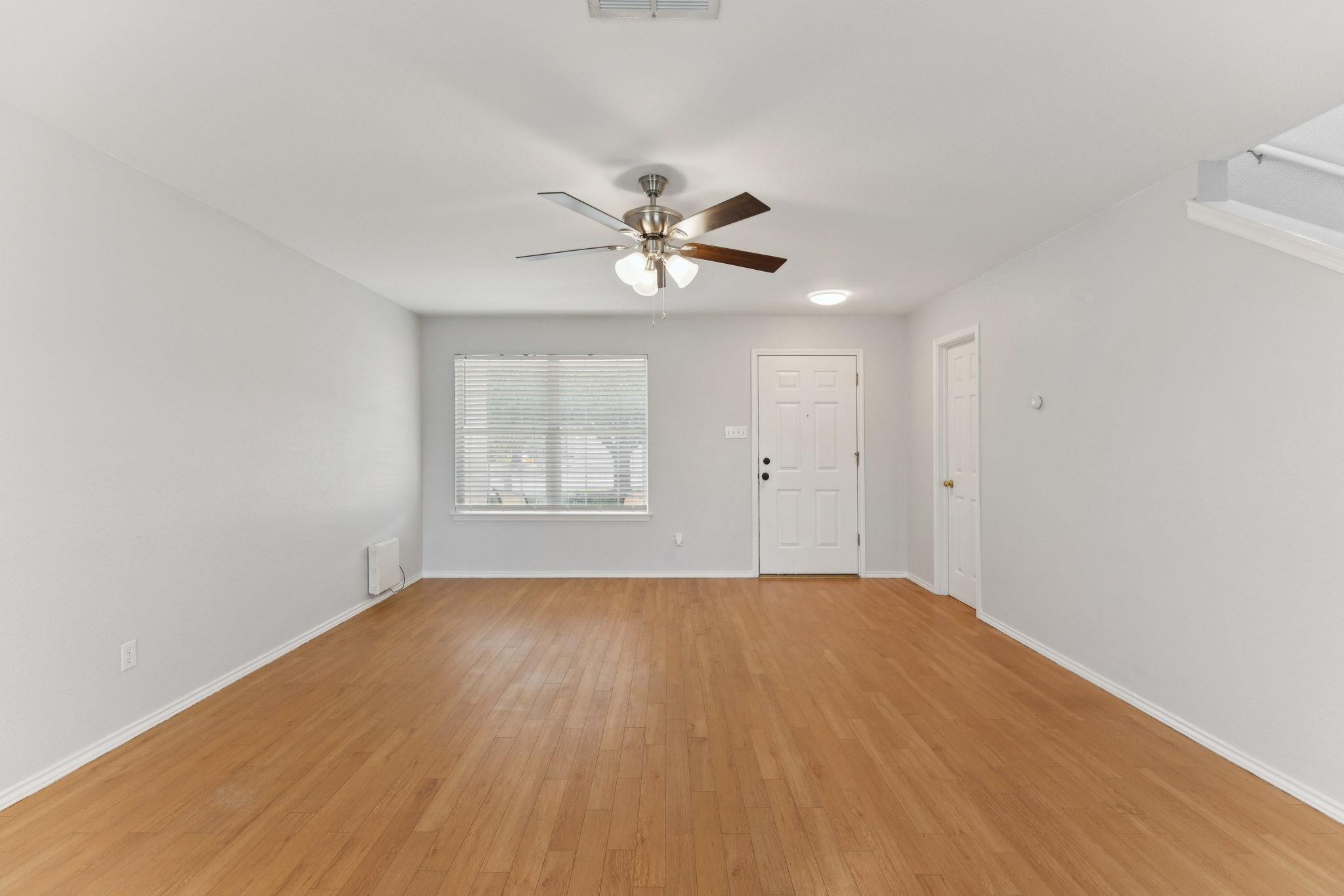 223 San Felipe Dr, Kyle, TX 78640