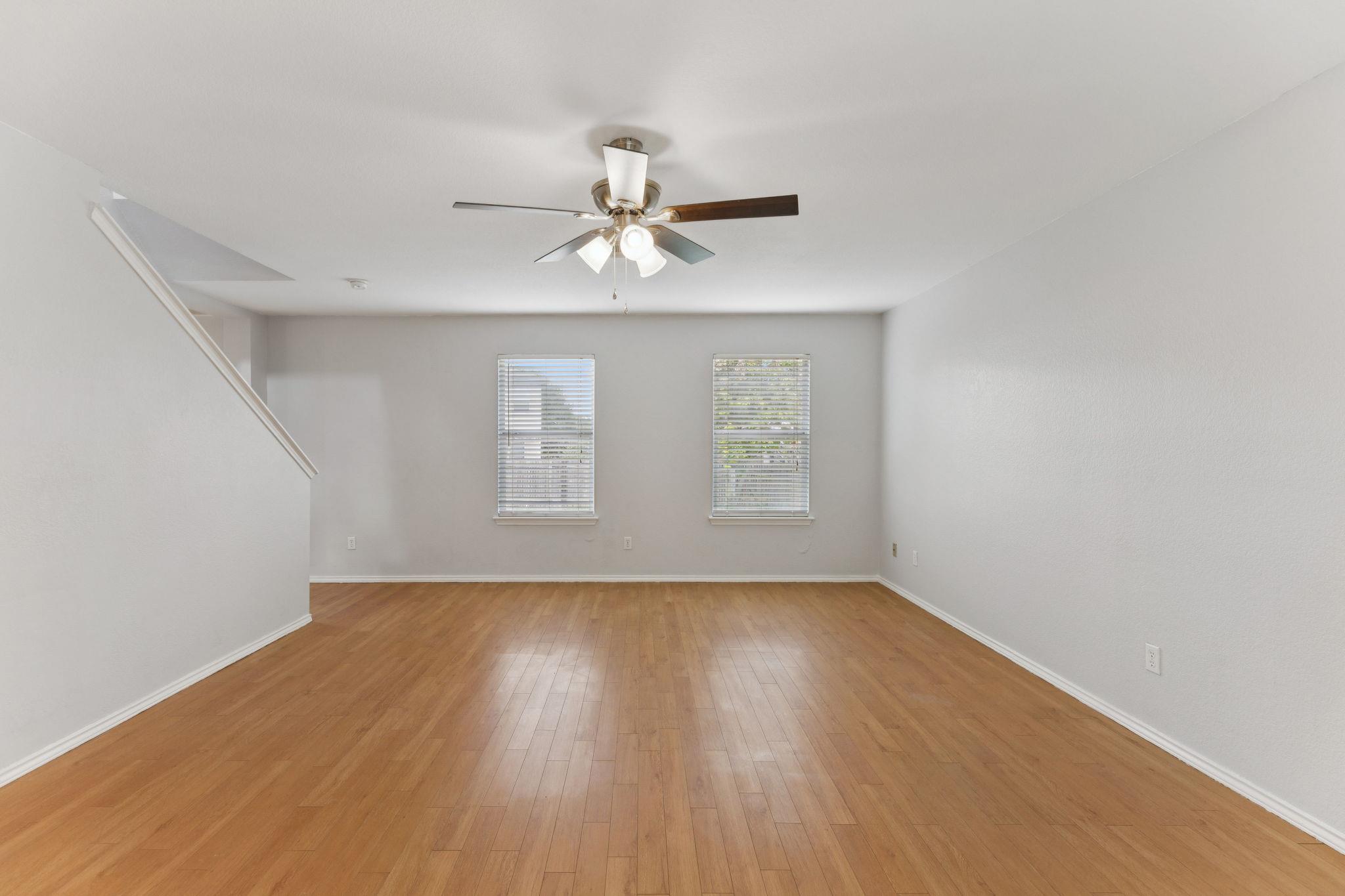 223 San Felipe Dr, Kyle, TX 78640