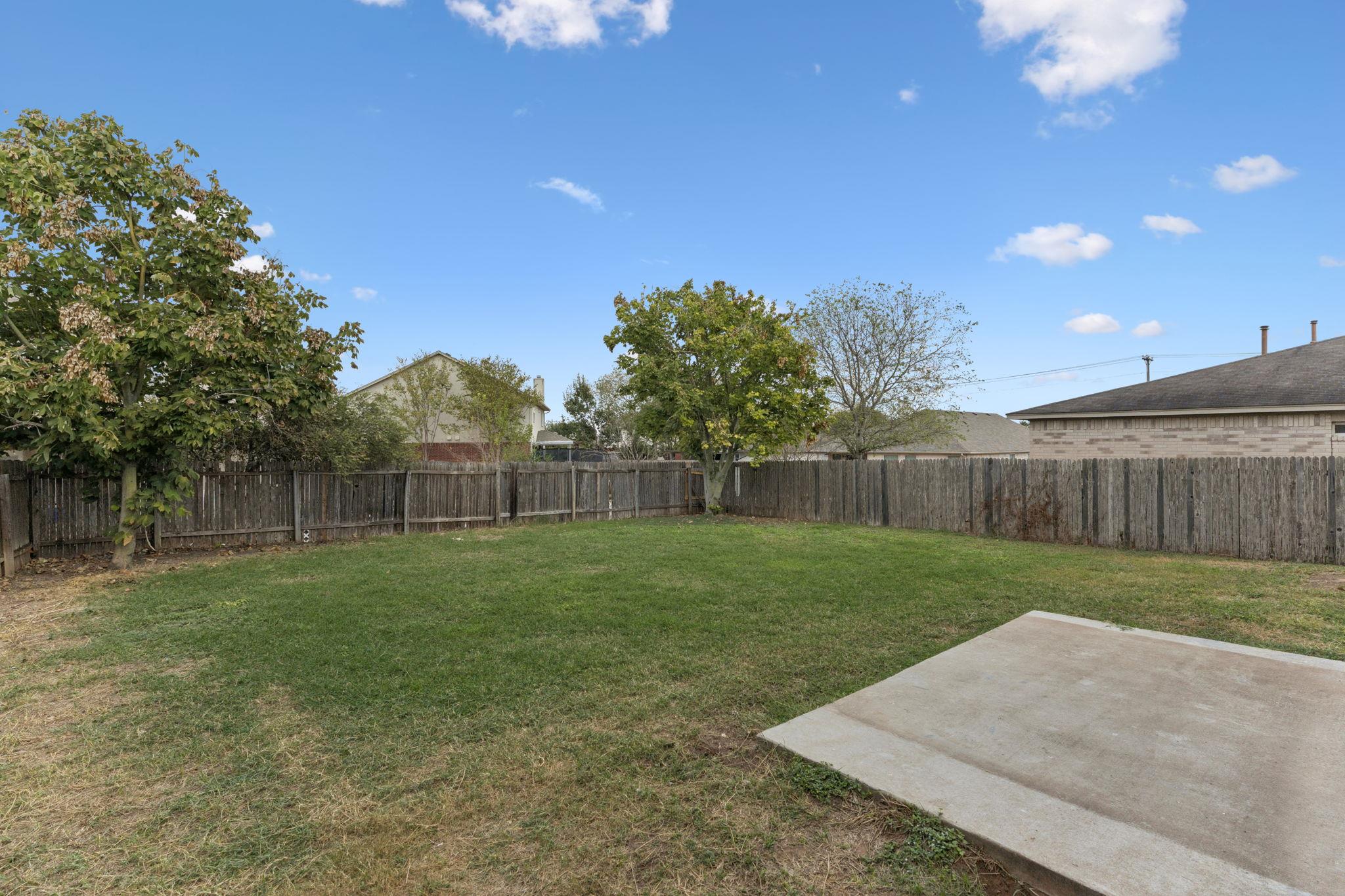 223 San Felipe Dr, Kyle, TX 78640