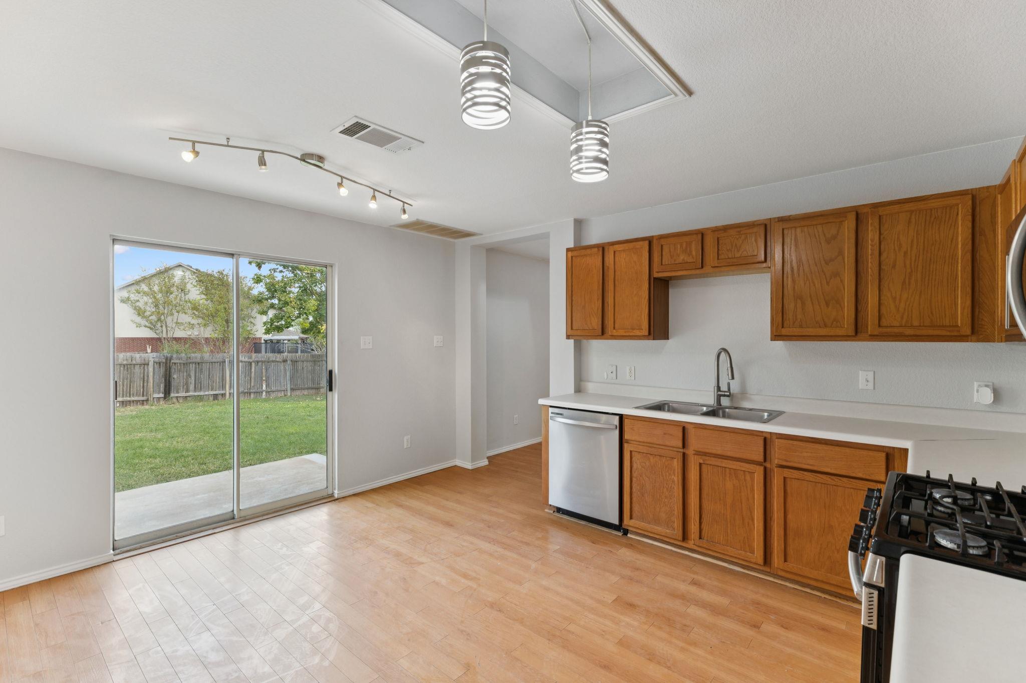 223 San Felipe Dr, Kyle, TX 78640