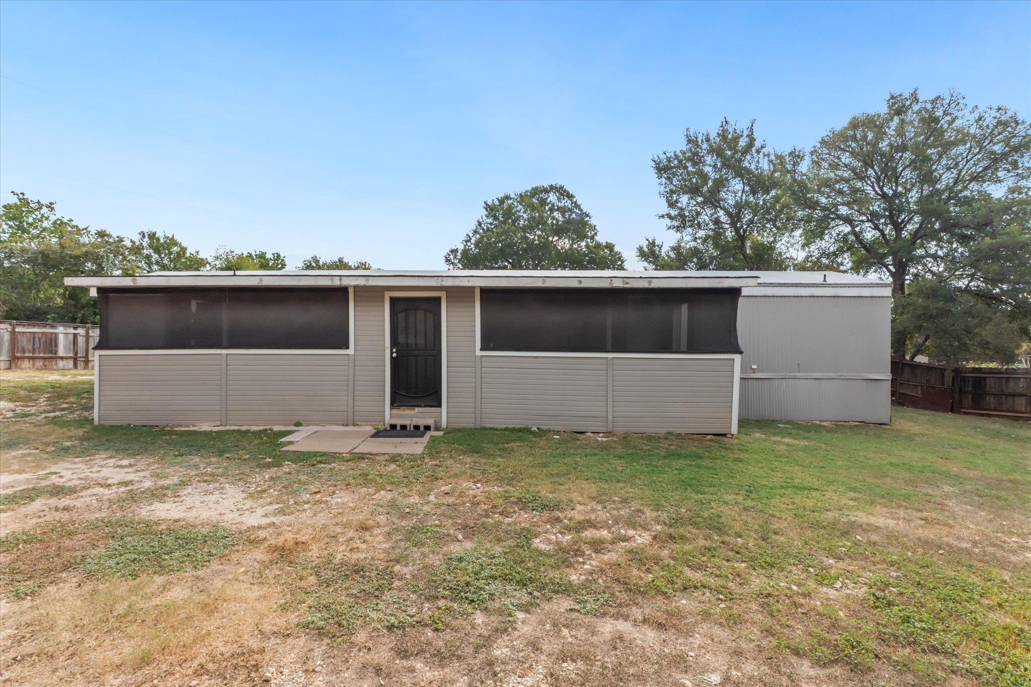 1611 San Gabriel Ranch Rd, Liberty Hill, TX 78642