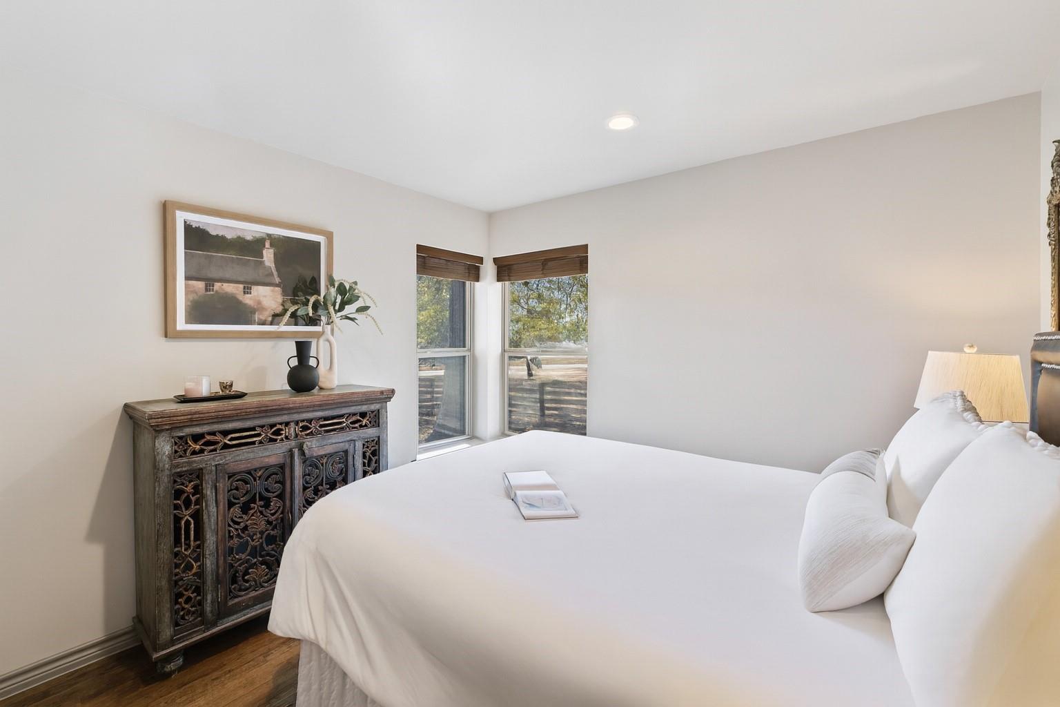 700 5th St, Marble Falls, TX 78654