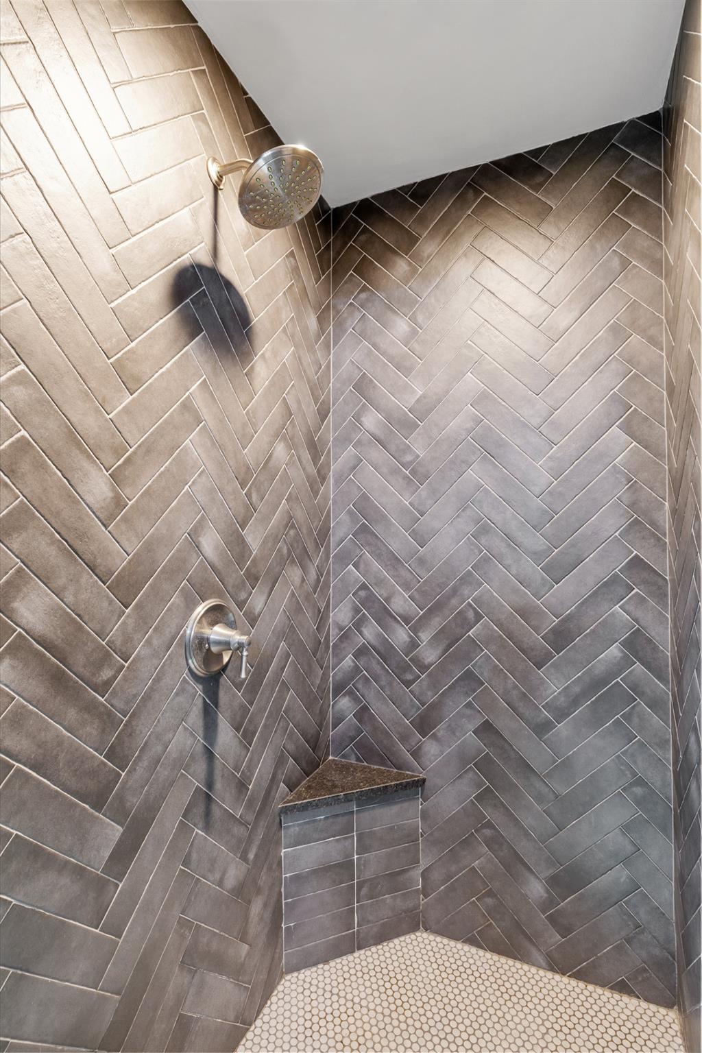 700 5th St, Marble Falls, TX 78654