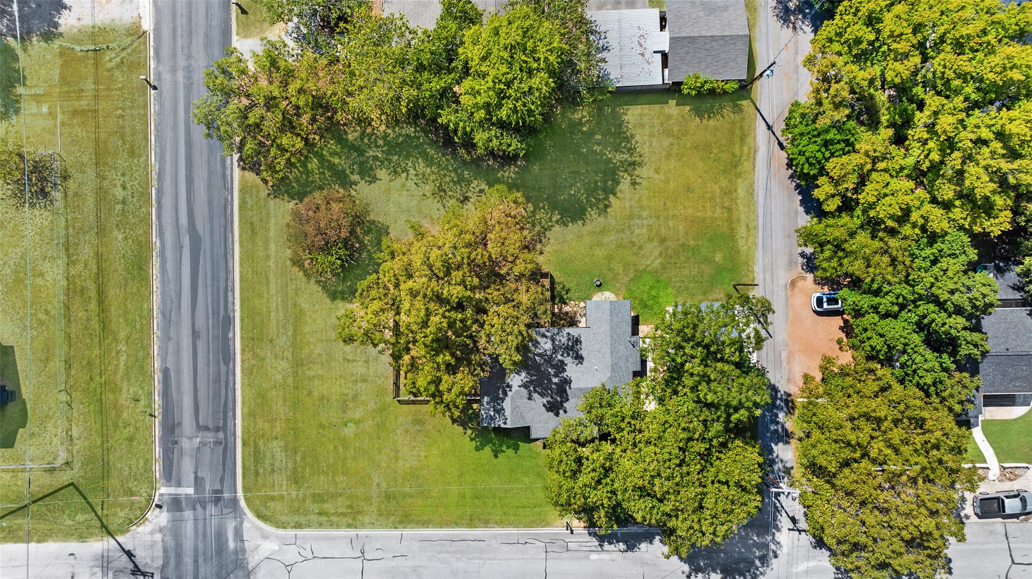 700 5th St, Marble Falls, TX 78654