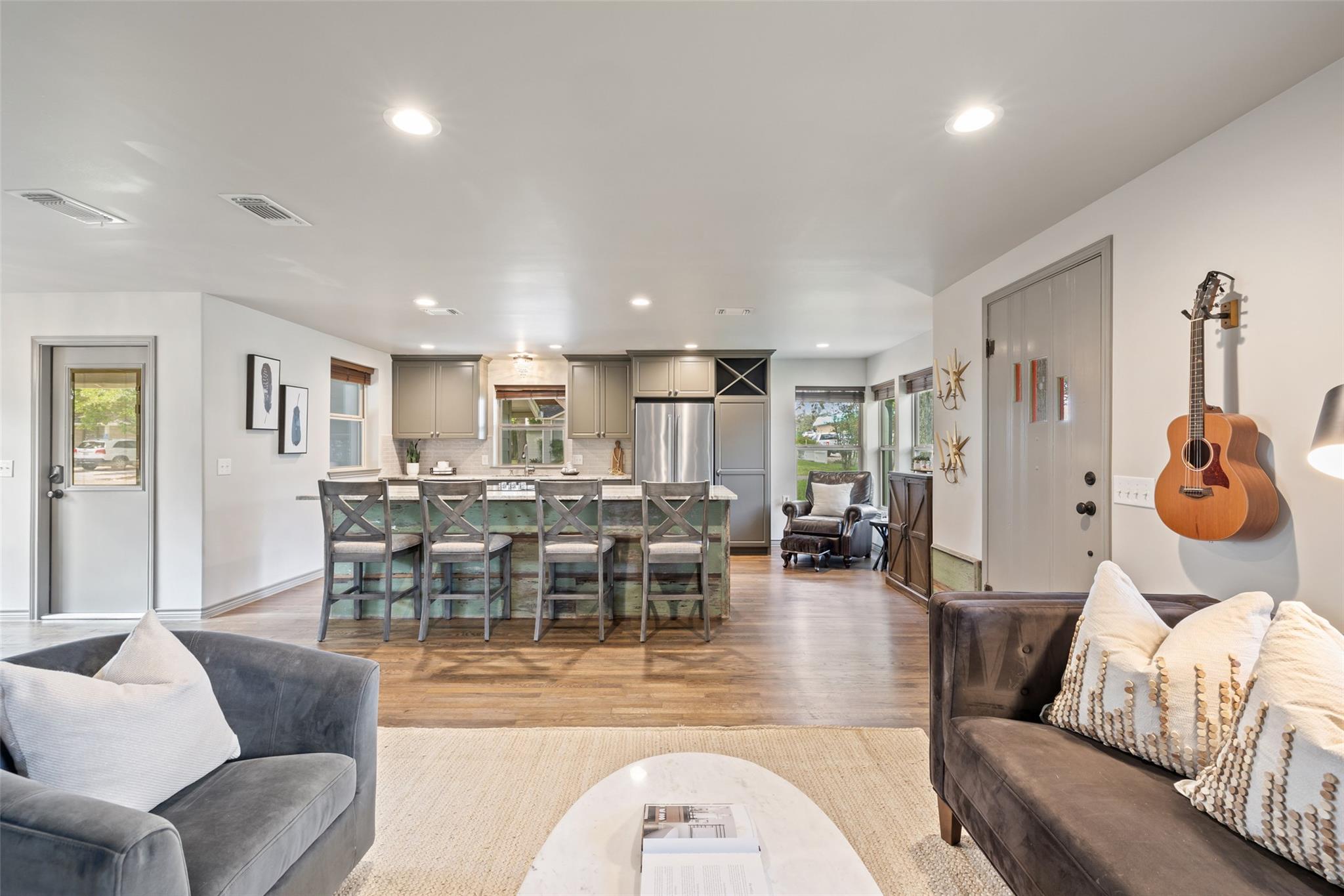 700 5th St, Marble Falls, TX 78654