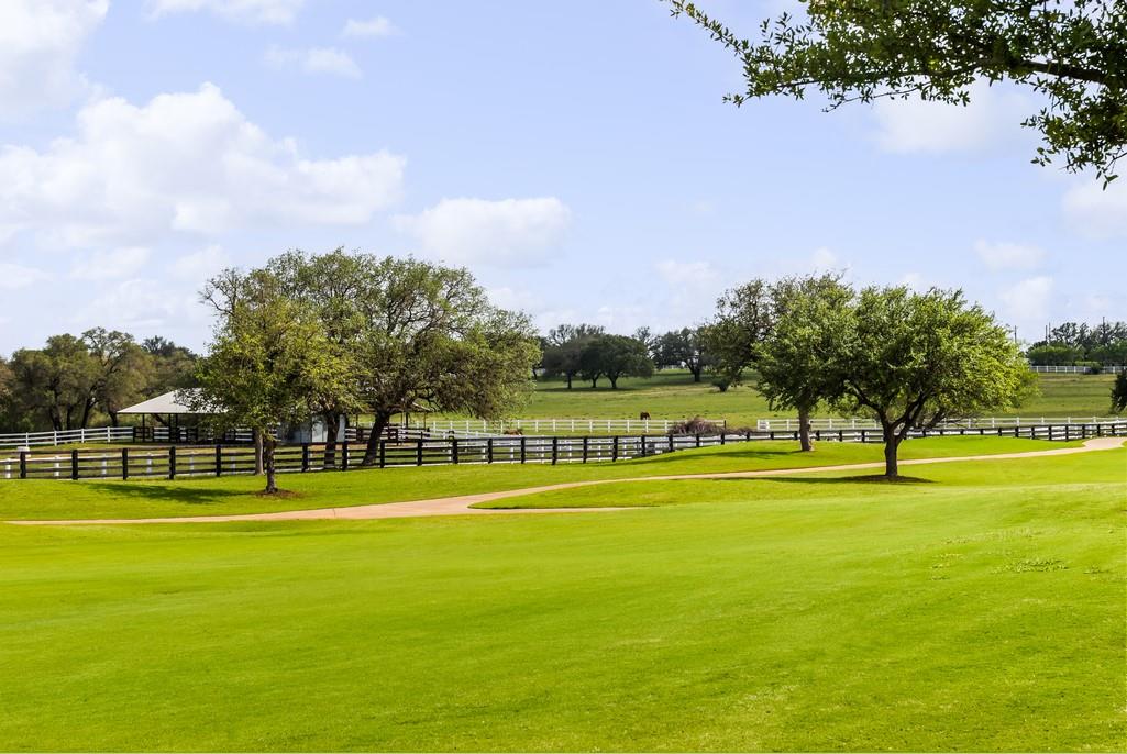 2317 Kahala Sunset Dr, Spicewood, TX 78669