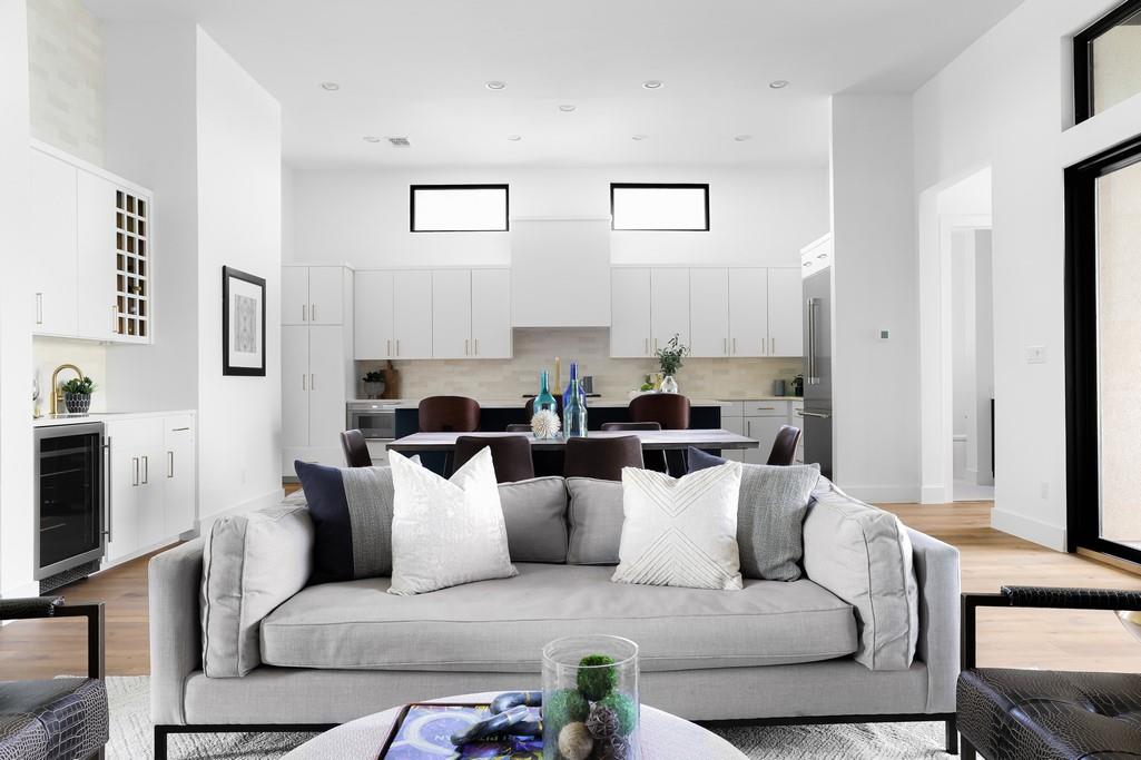 2317 Kahala Sunset Dr, Spicewood, TX 78669