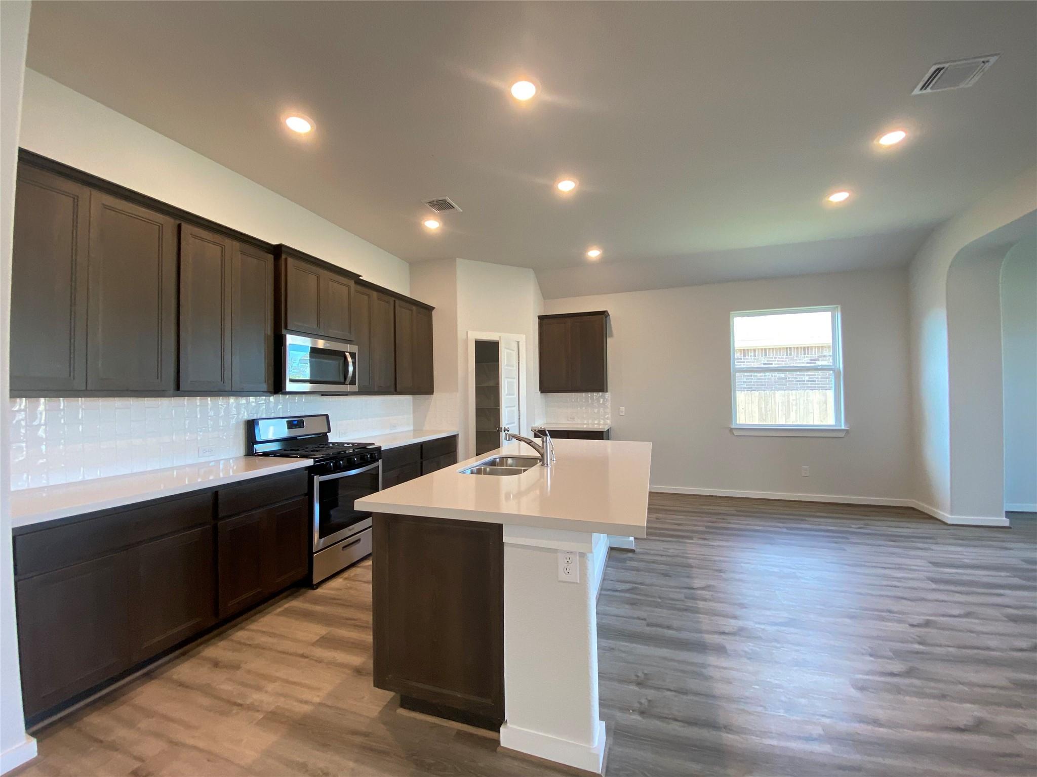 110 Joseph Hawkins Ln, Bastrop, TX 78602