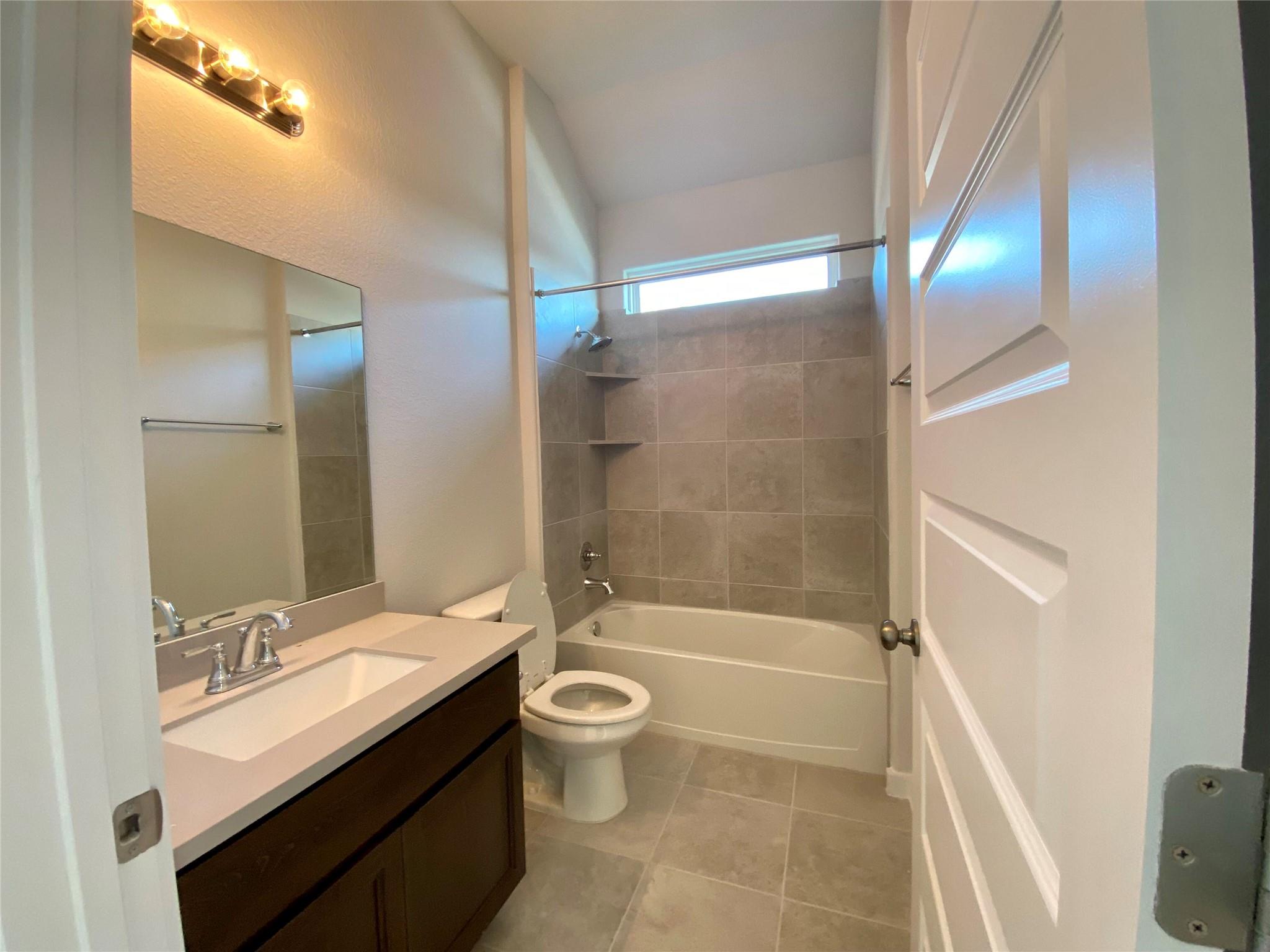 110 Joseph Hawkins Ln, Bastrop, TX 78602