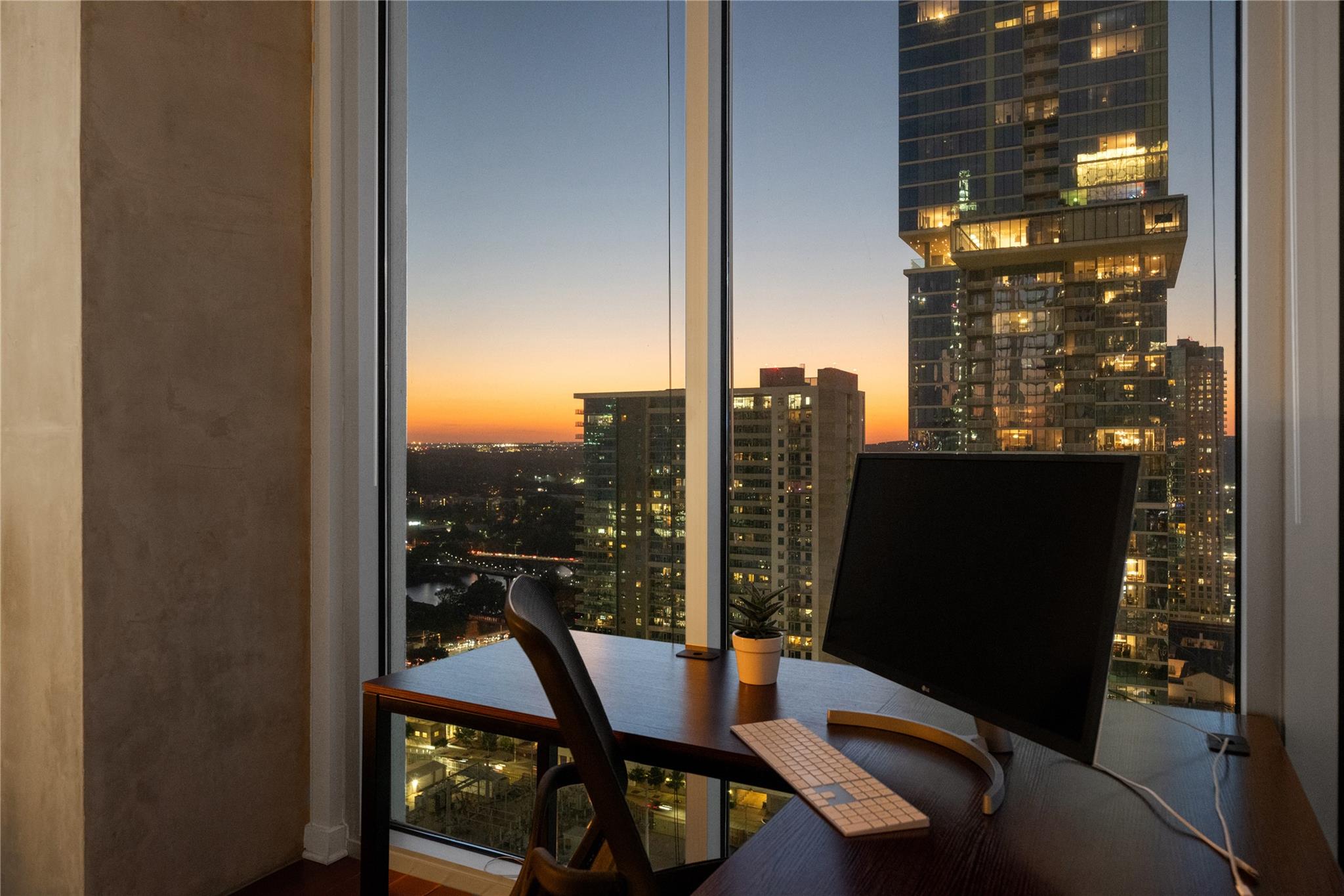 360 Nueces St # 2610, Austin, TX 78701