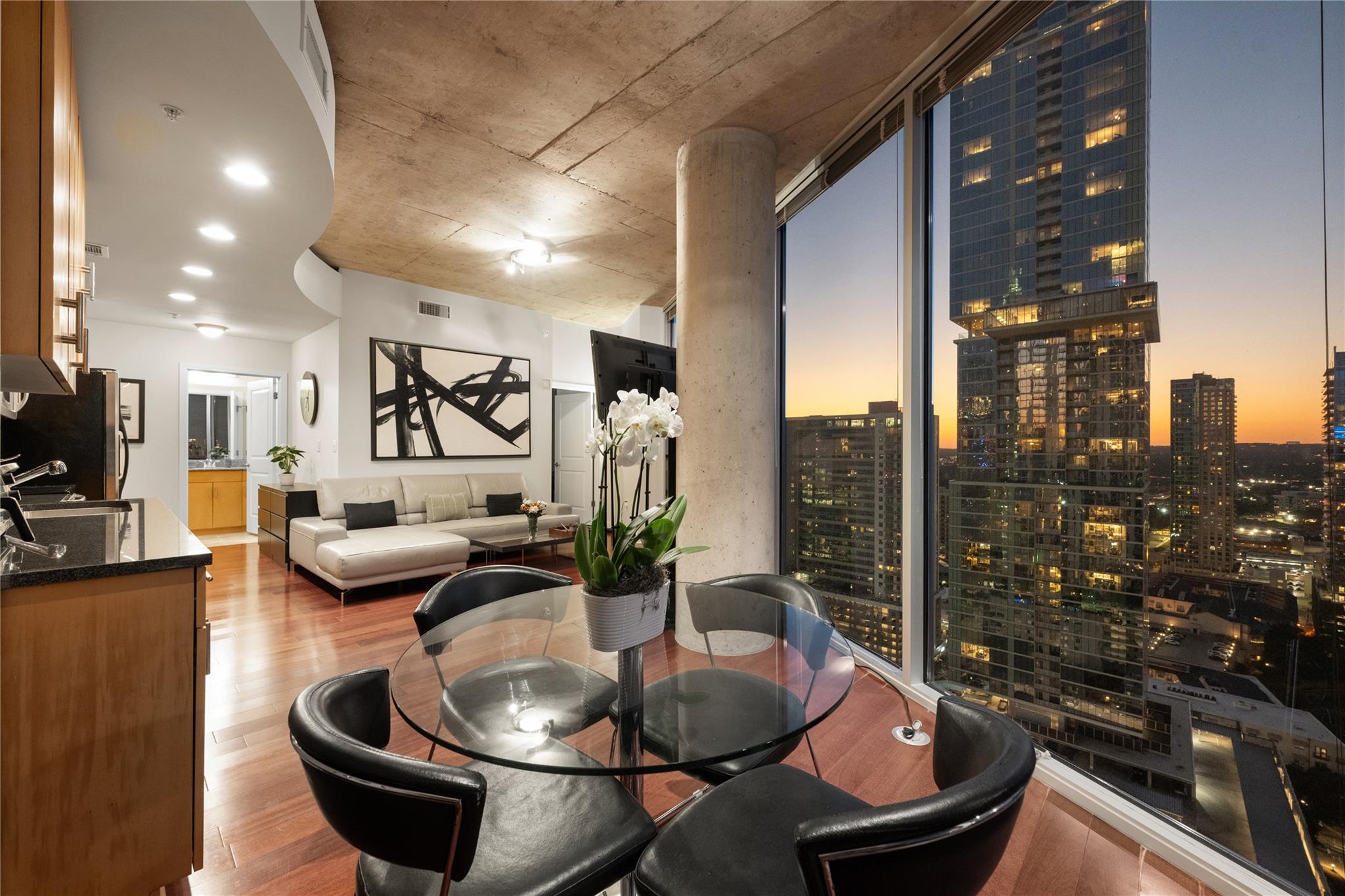 360 Nueces St # 2610, Austin, TX 78701