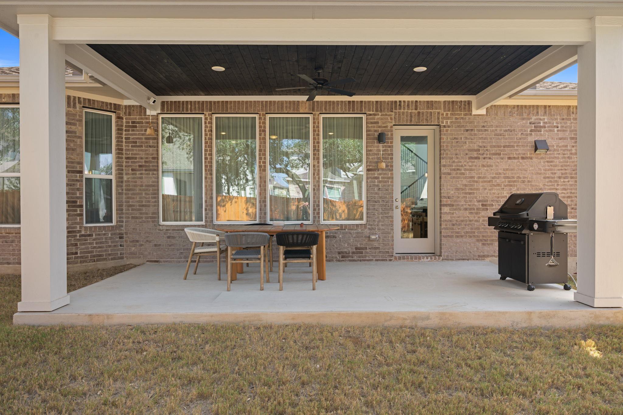 298 Canal Dr, Dripping Springs, TX 78620