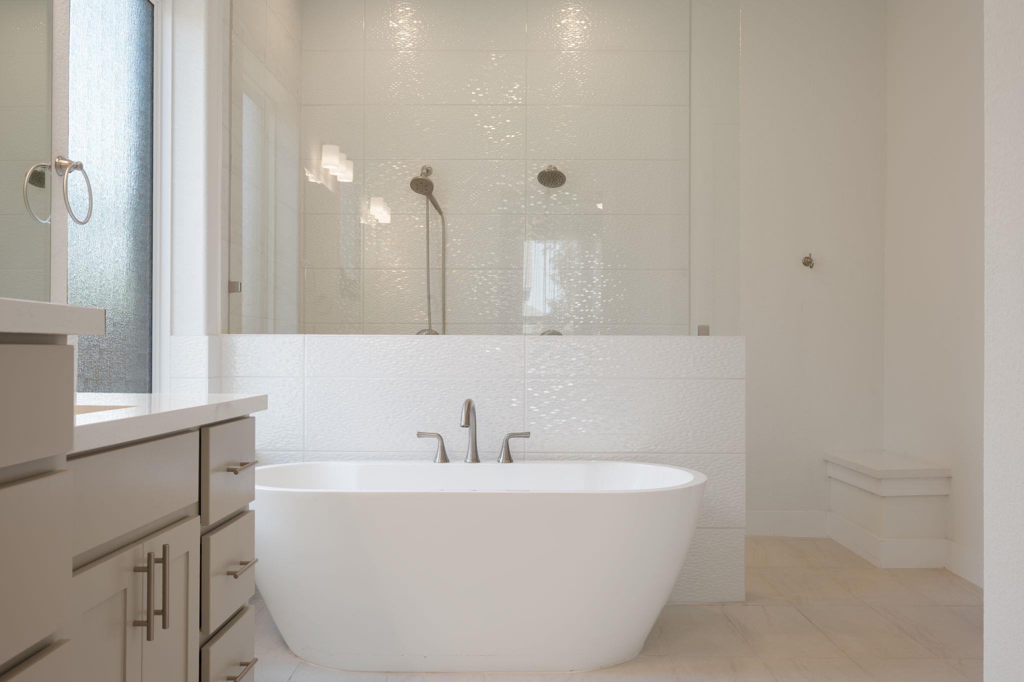 298 Canal Dr, Dripping Springs, TX 78620