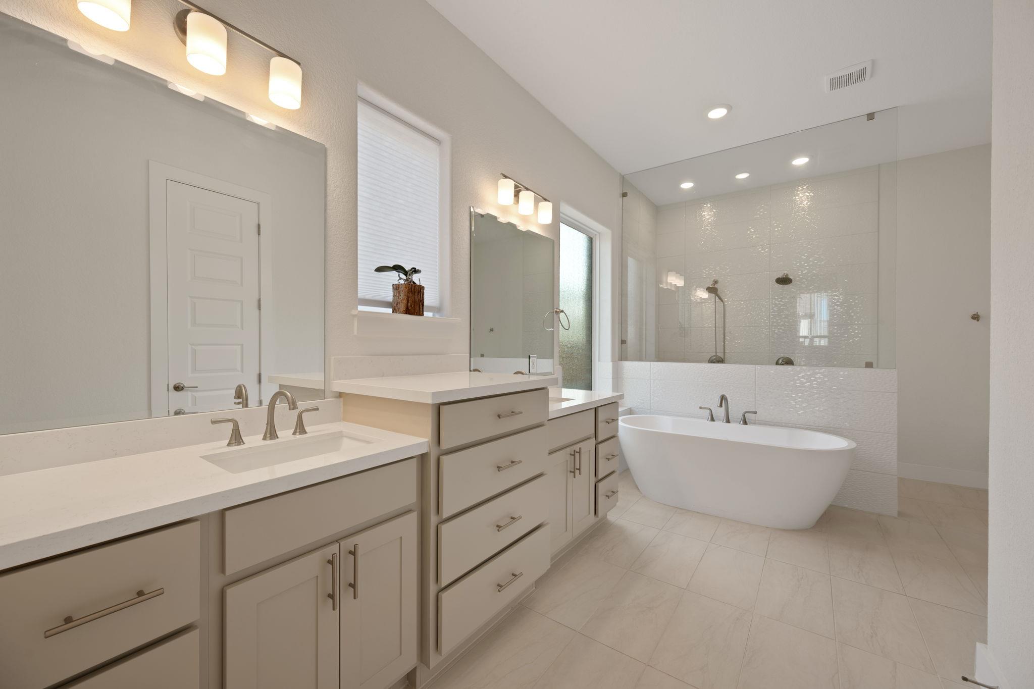 298 Canal Dr, Dripping Springs, TX 78620