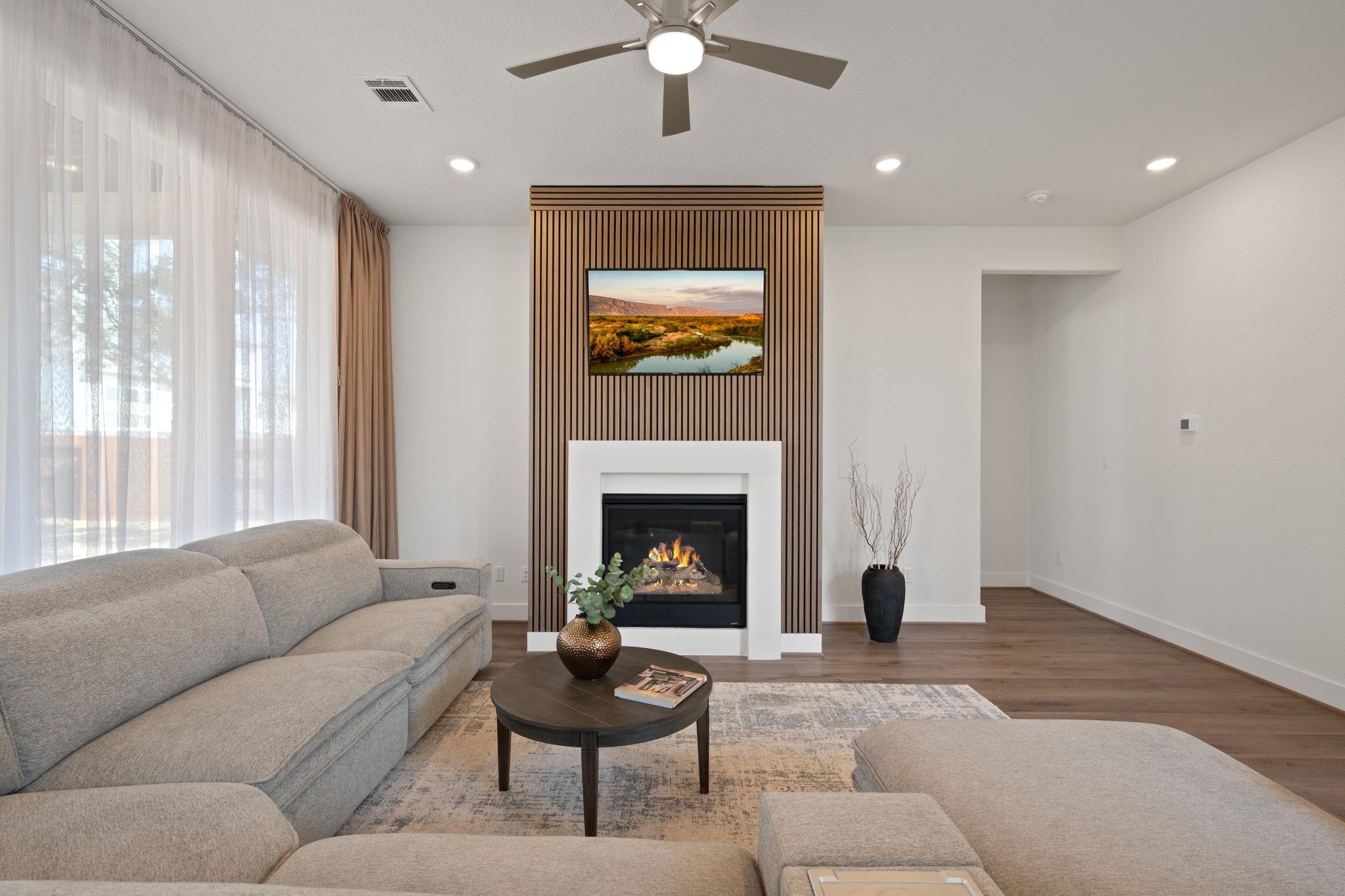 298 Canal Dr, Dripping Springs, TX 78620