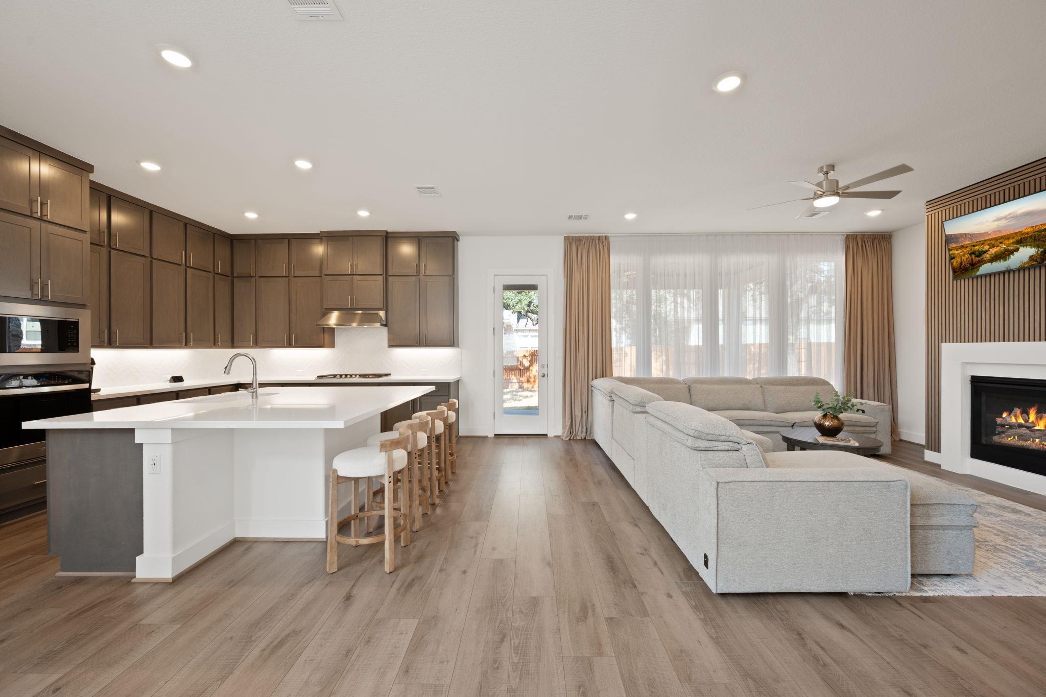 298 Canal Dr, Dripping Springs, TX 78620