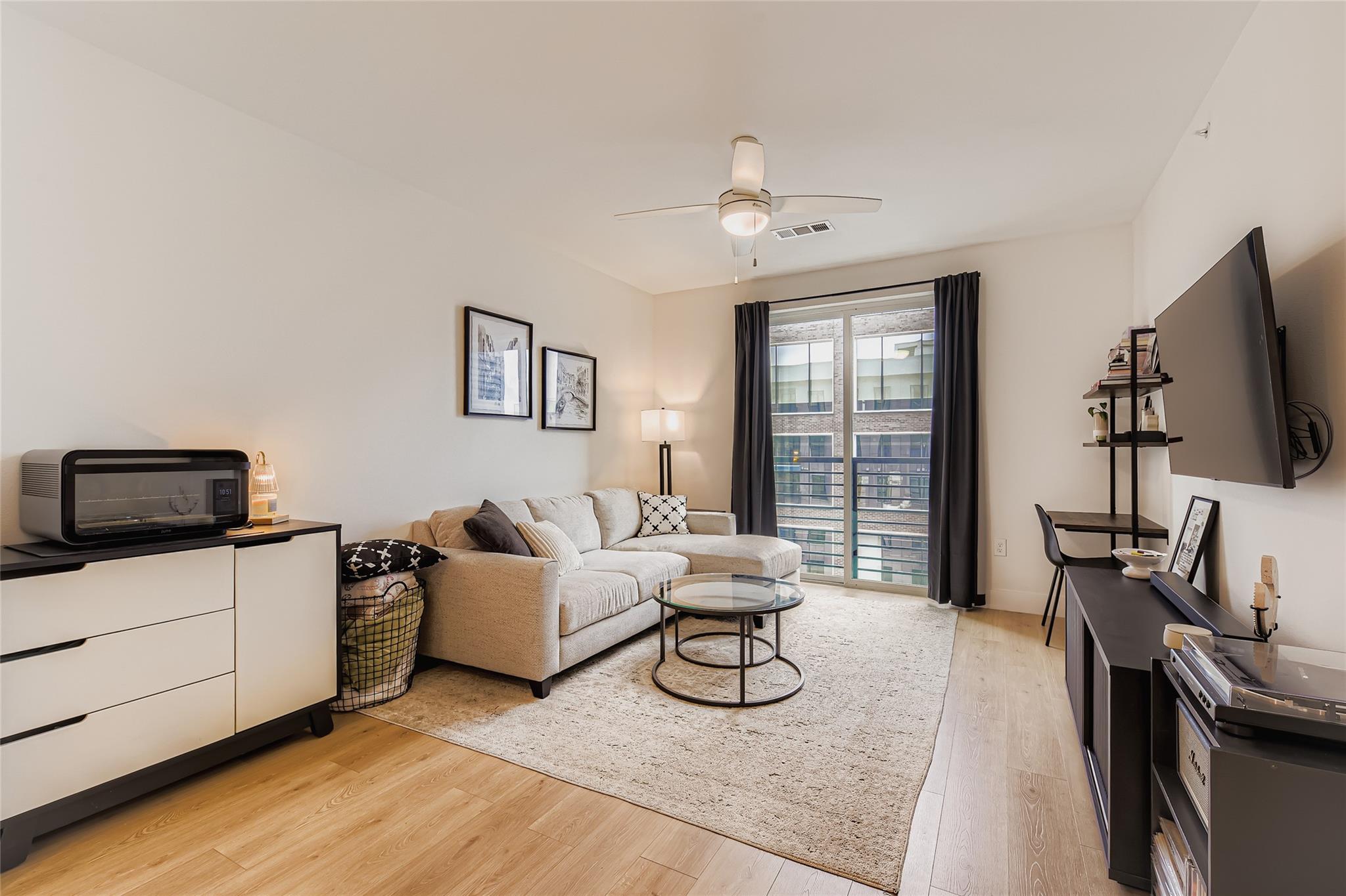 1701 Simond Ave # 513, Austin, TX 78723