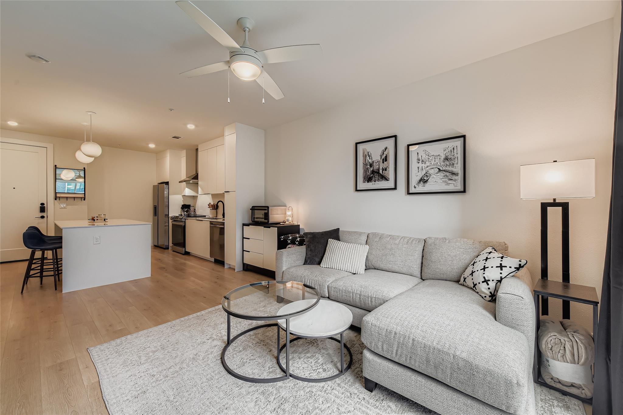 1701 Simond Ave # 513, Austin, TX 78723